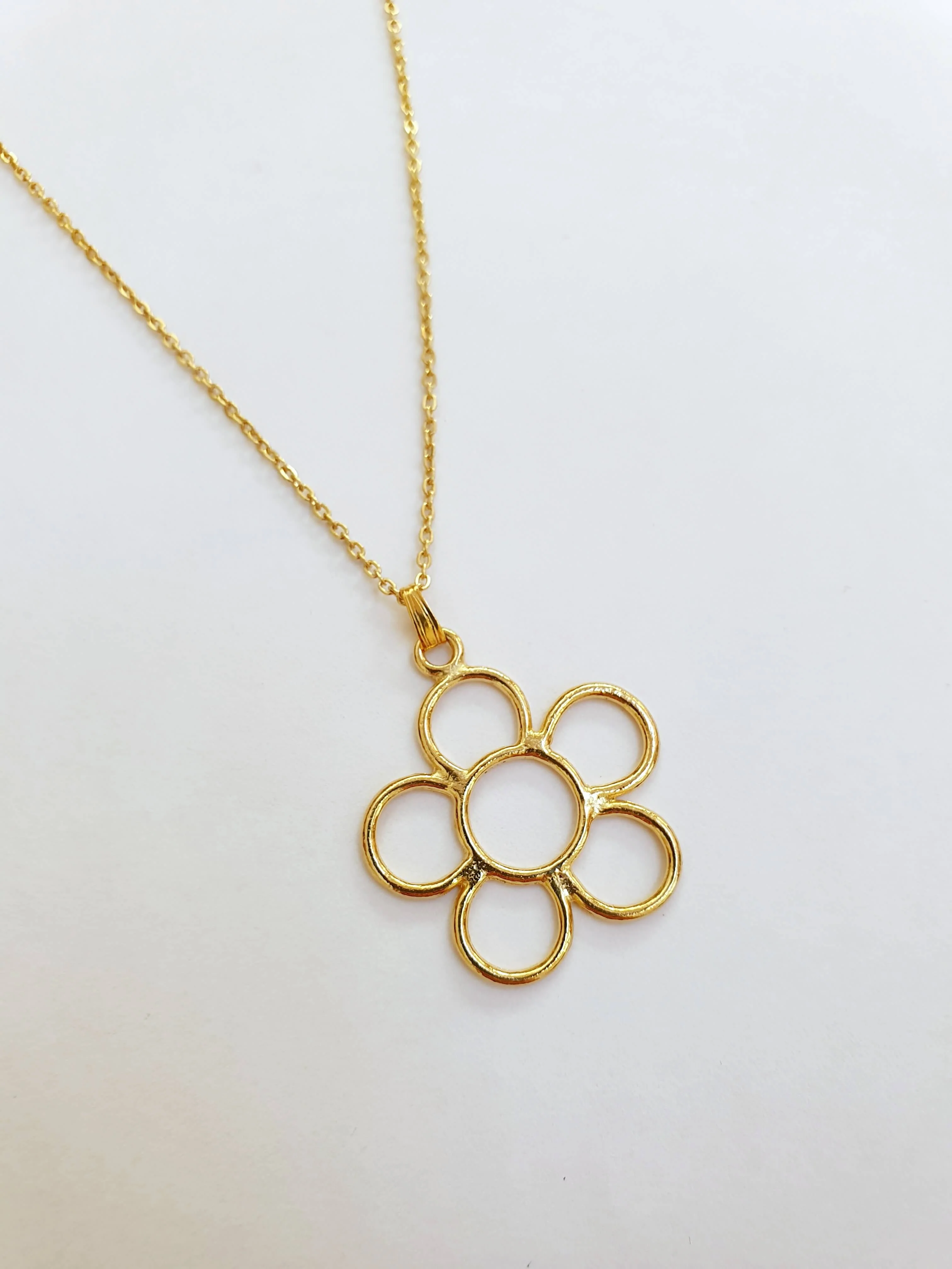 Vintage Gold Plated Fine Chain Necklace with Flower Charm