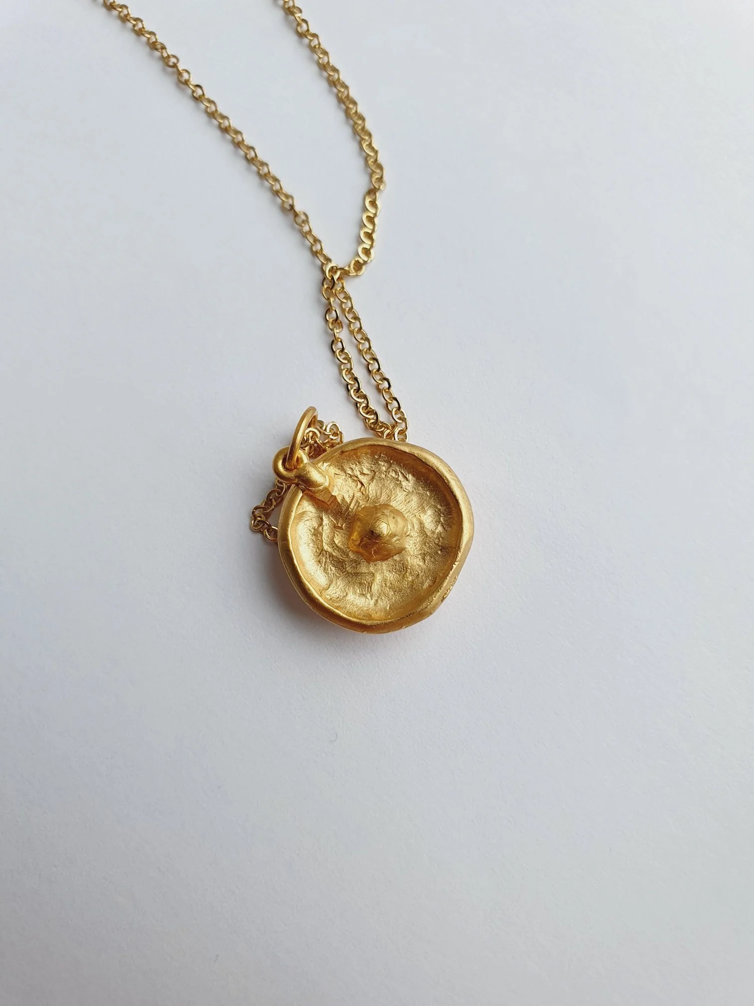Vintage Gold Plated Fine Chain Necklace with Red Crystal Charm - Image 7