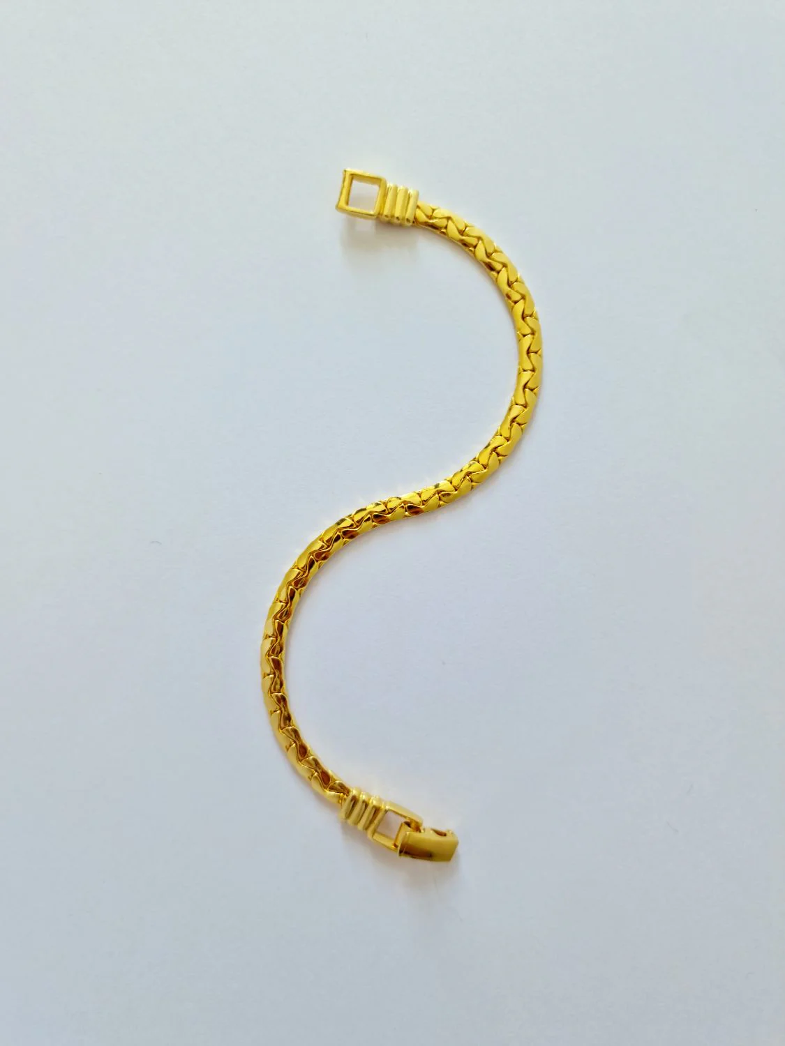 Vintage Gold Plated Flat Mesh Chain Bracelet - Image 4