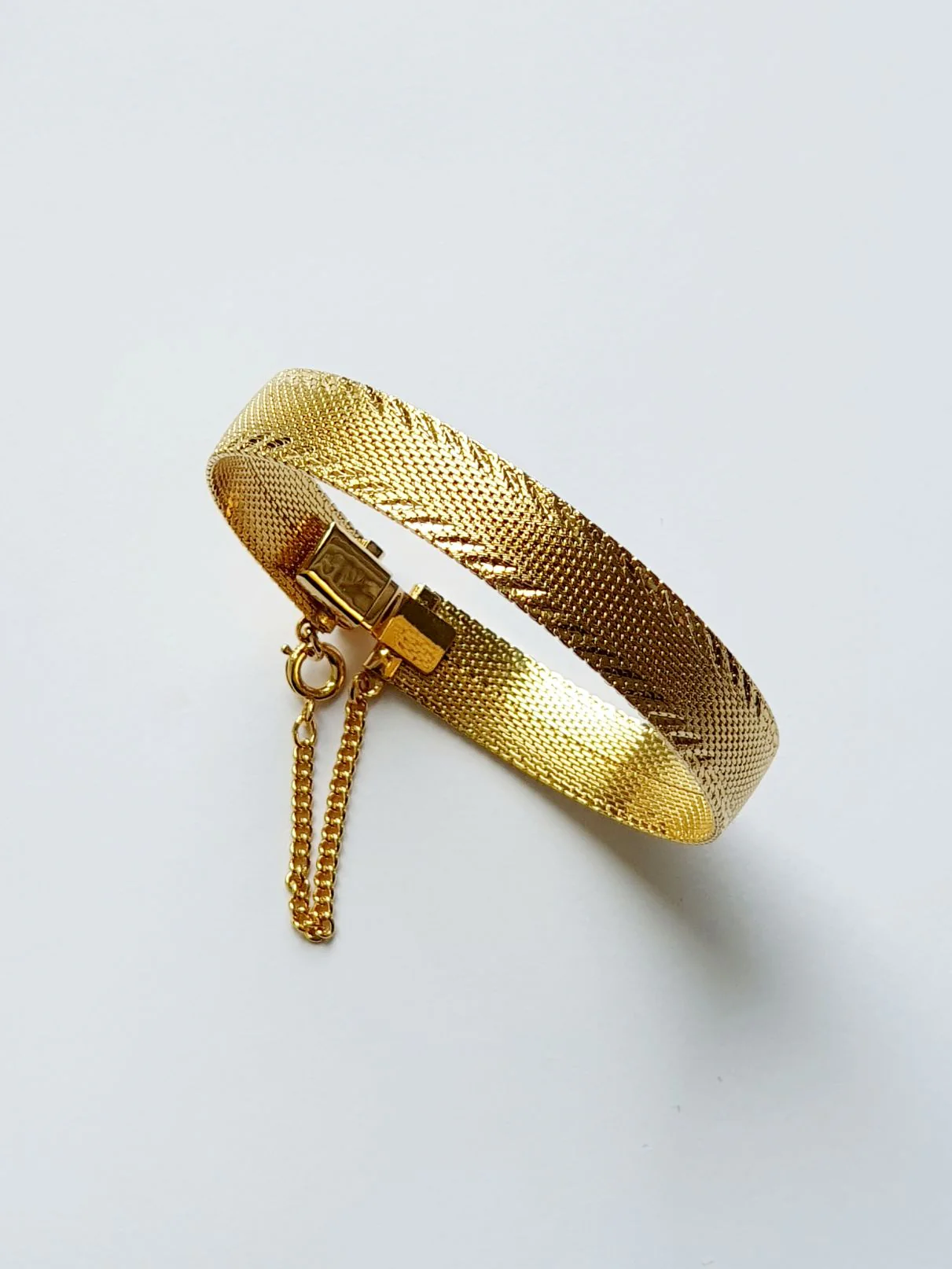 Vintage Gold Plated Flat Mesh Bracelet - Image 3