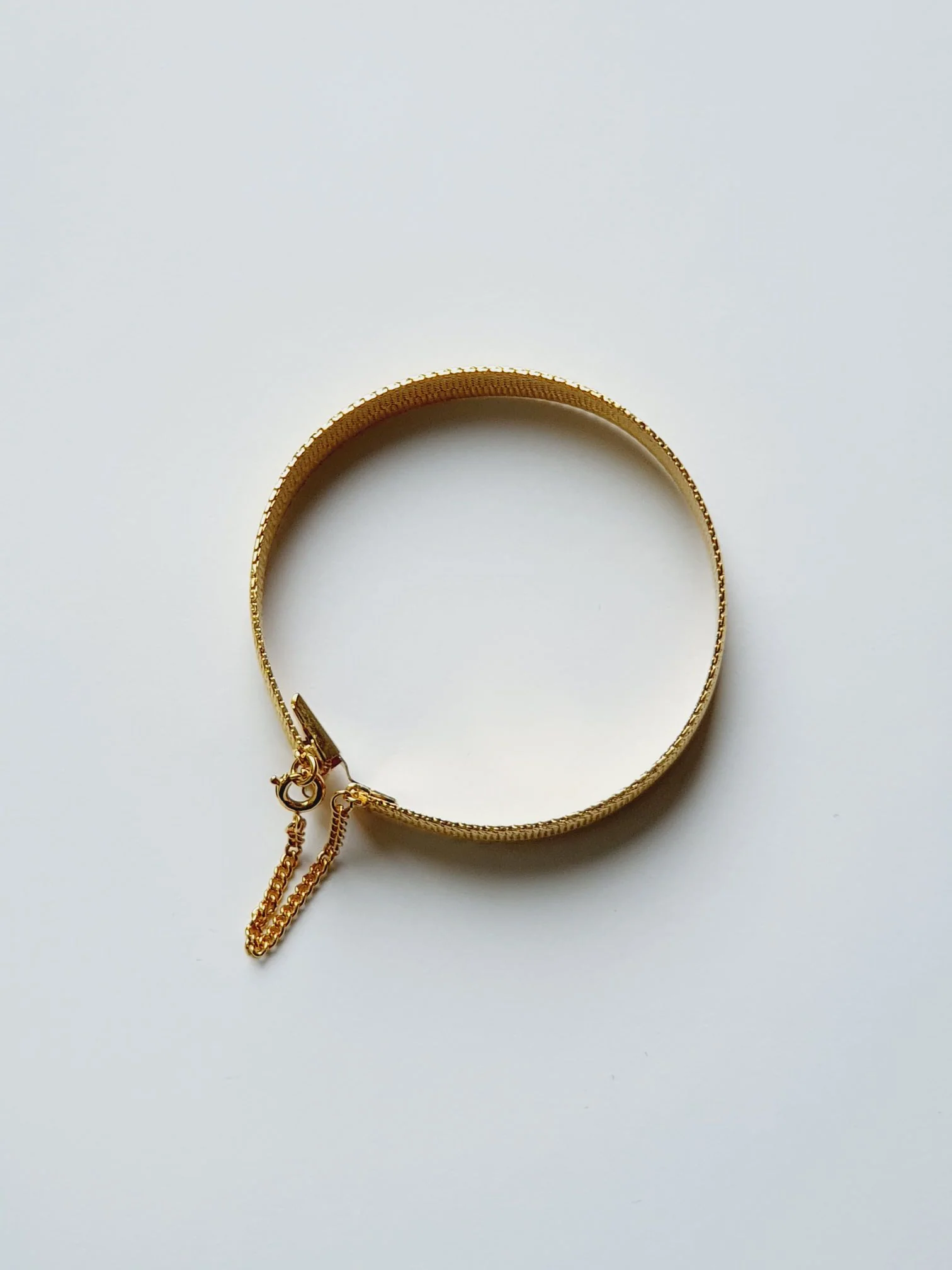 Vintage Gold Plated Flat Mesh Bracelet - Image 4
