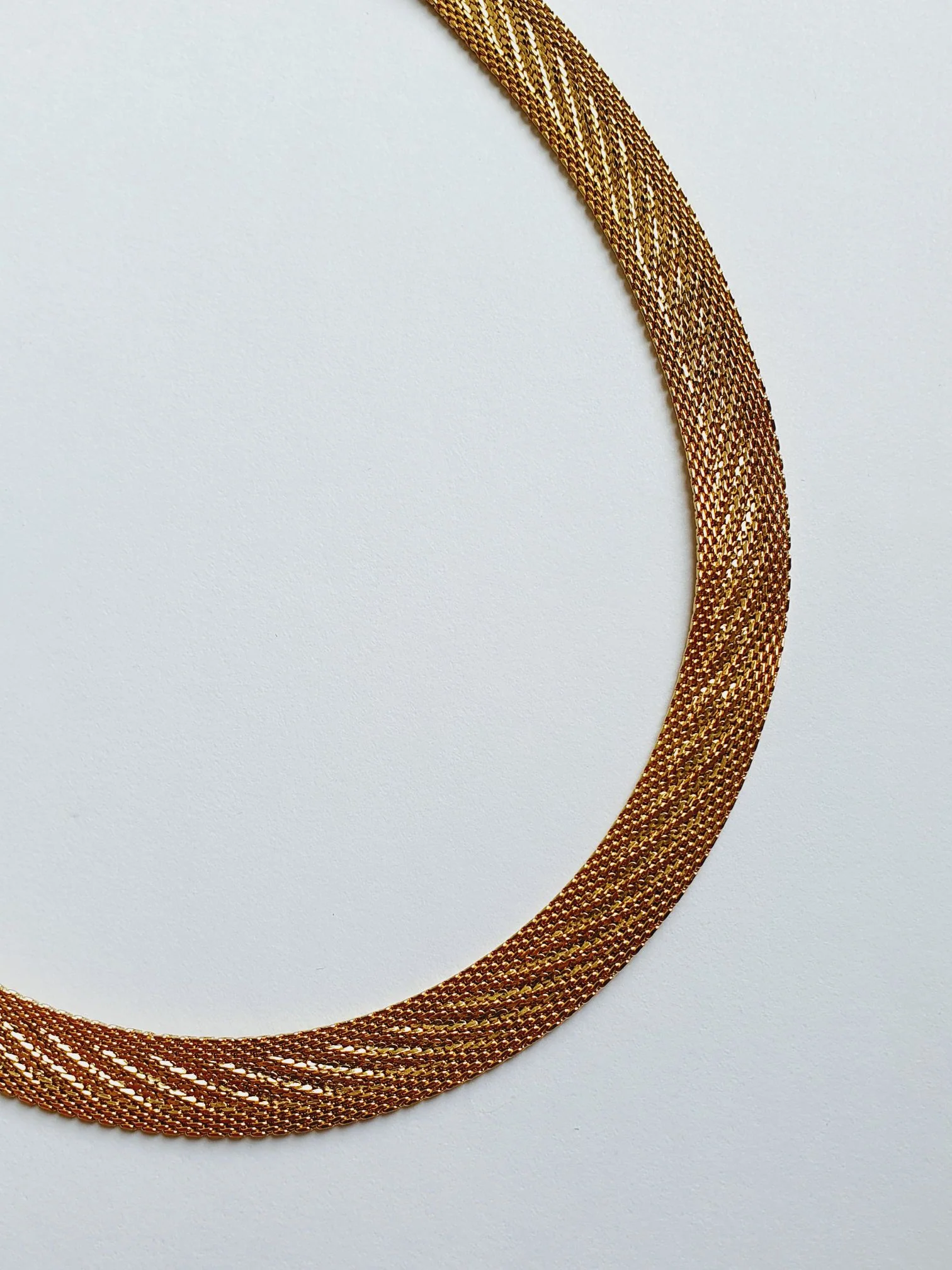 Vintage Gold Plated Flat Mesh Chain Necklace - Image 6