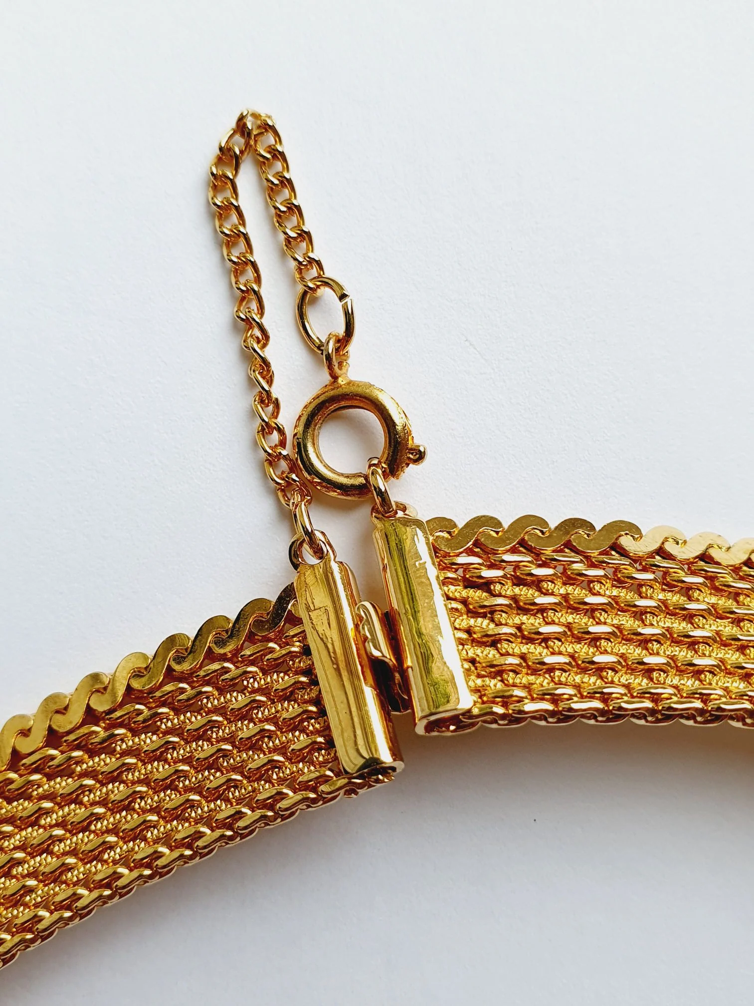 Vintage Gold Plated Flat Mesh Chain Necklace - Image 4