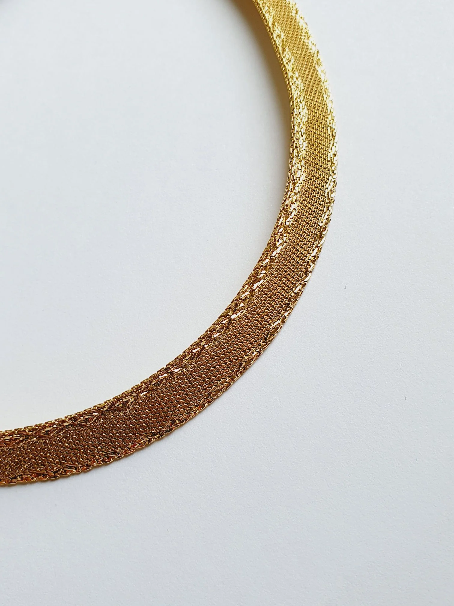 Vintage Gold Plated Flat Mesh Chain Necklace - Image 6