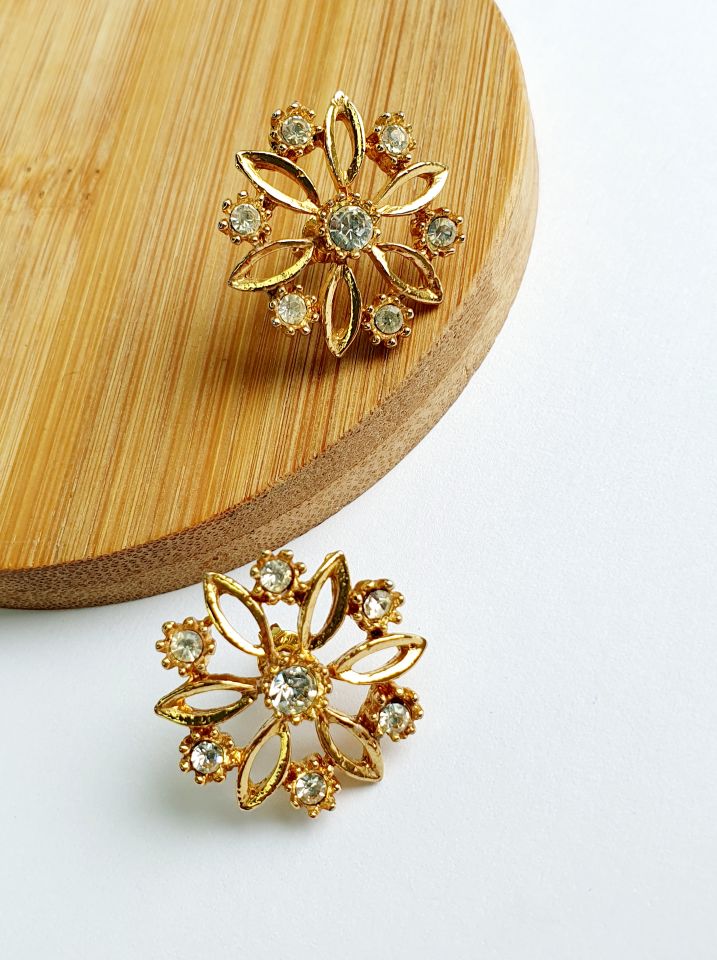 Vintage Gold Plated Flower Stud Earrings - Image 3