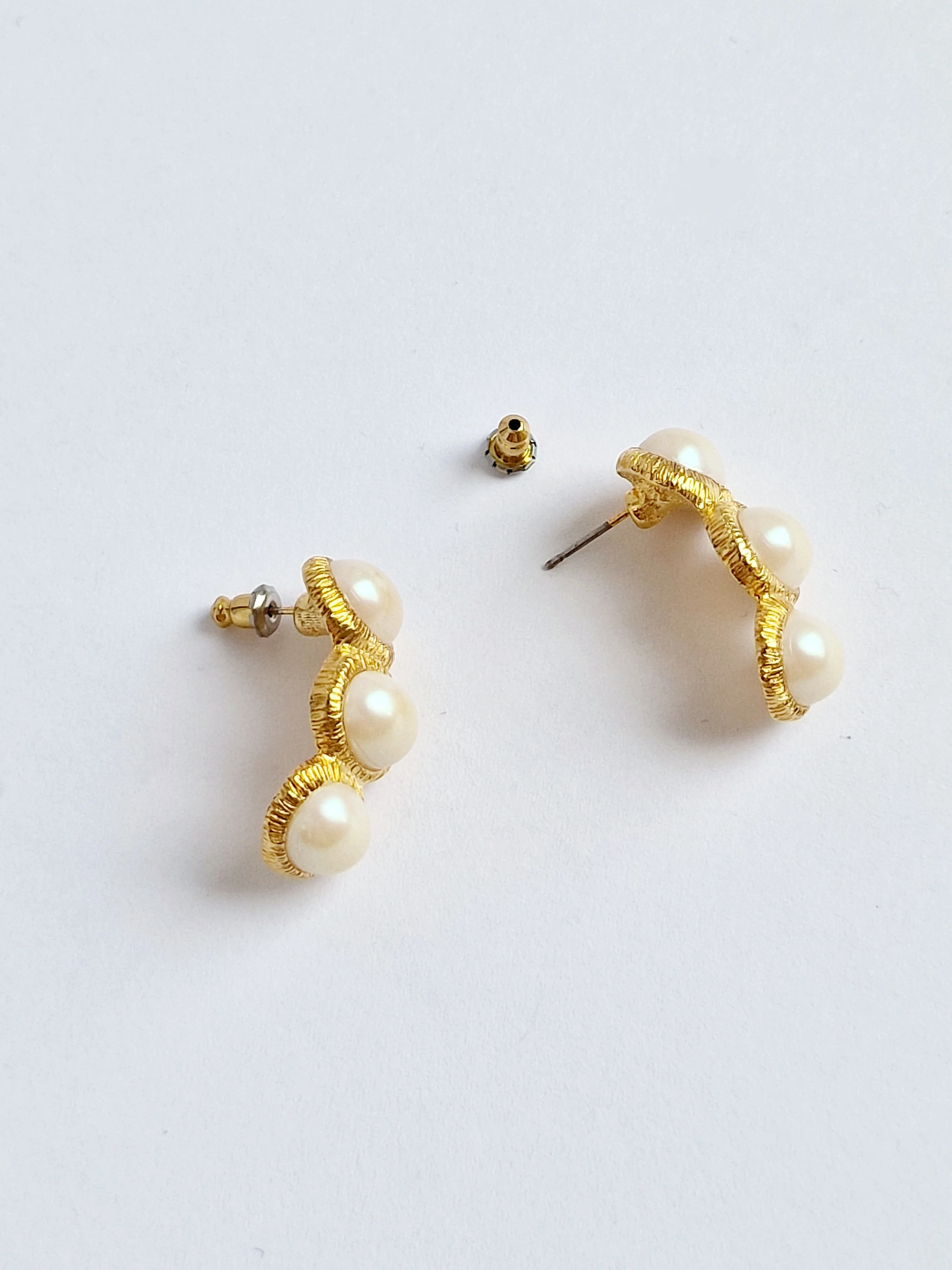 Vintage Gold Plated Half Hoop Triple Pearl Earrings - Image 3