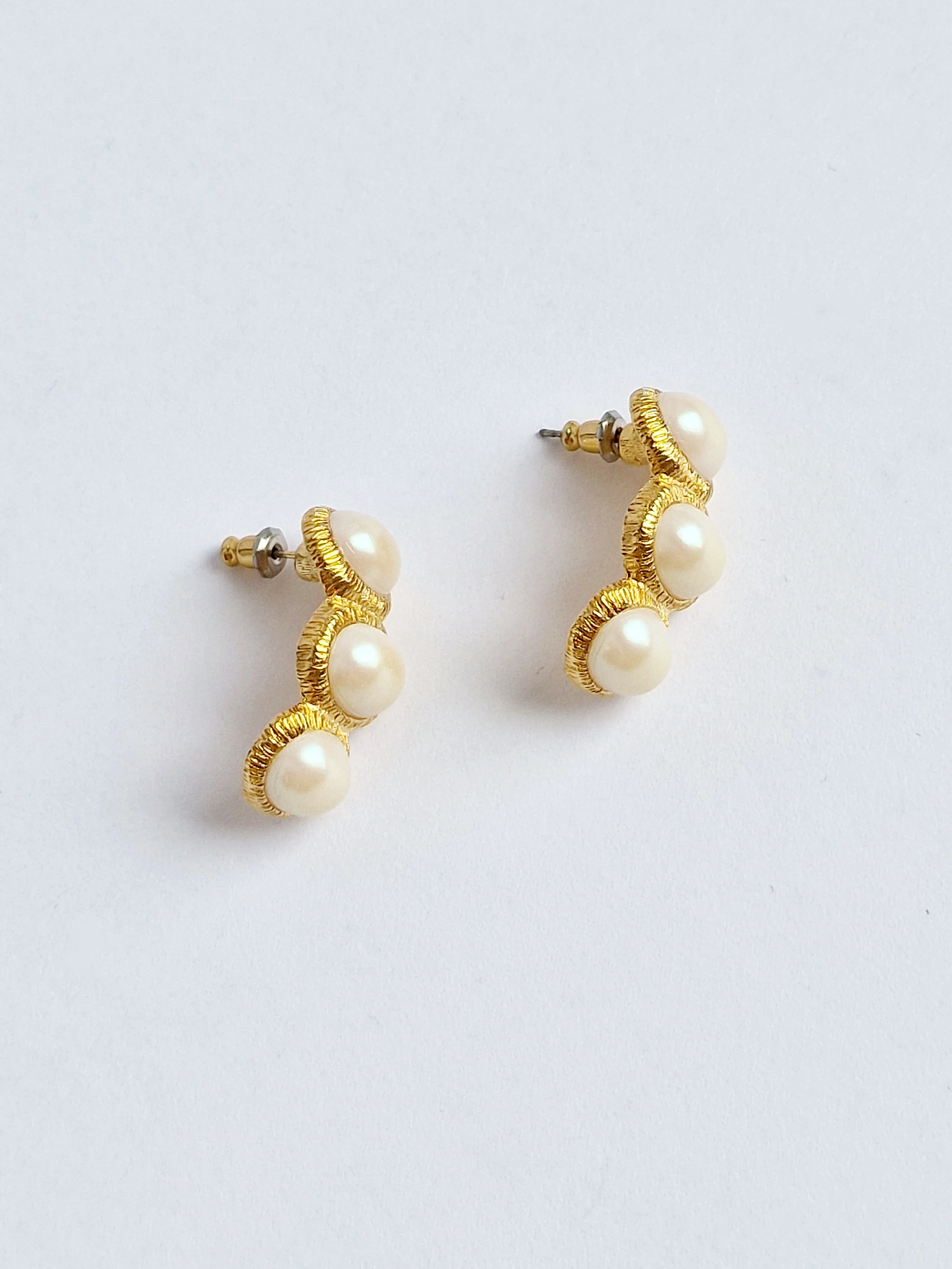 Vintage Gold Plated Half Hoop Triple Pearl Earrings - Image 4