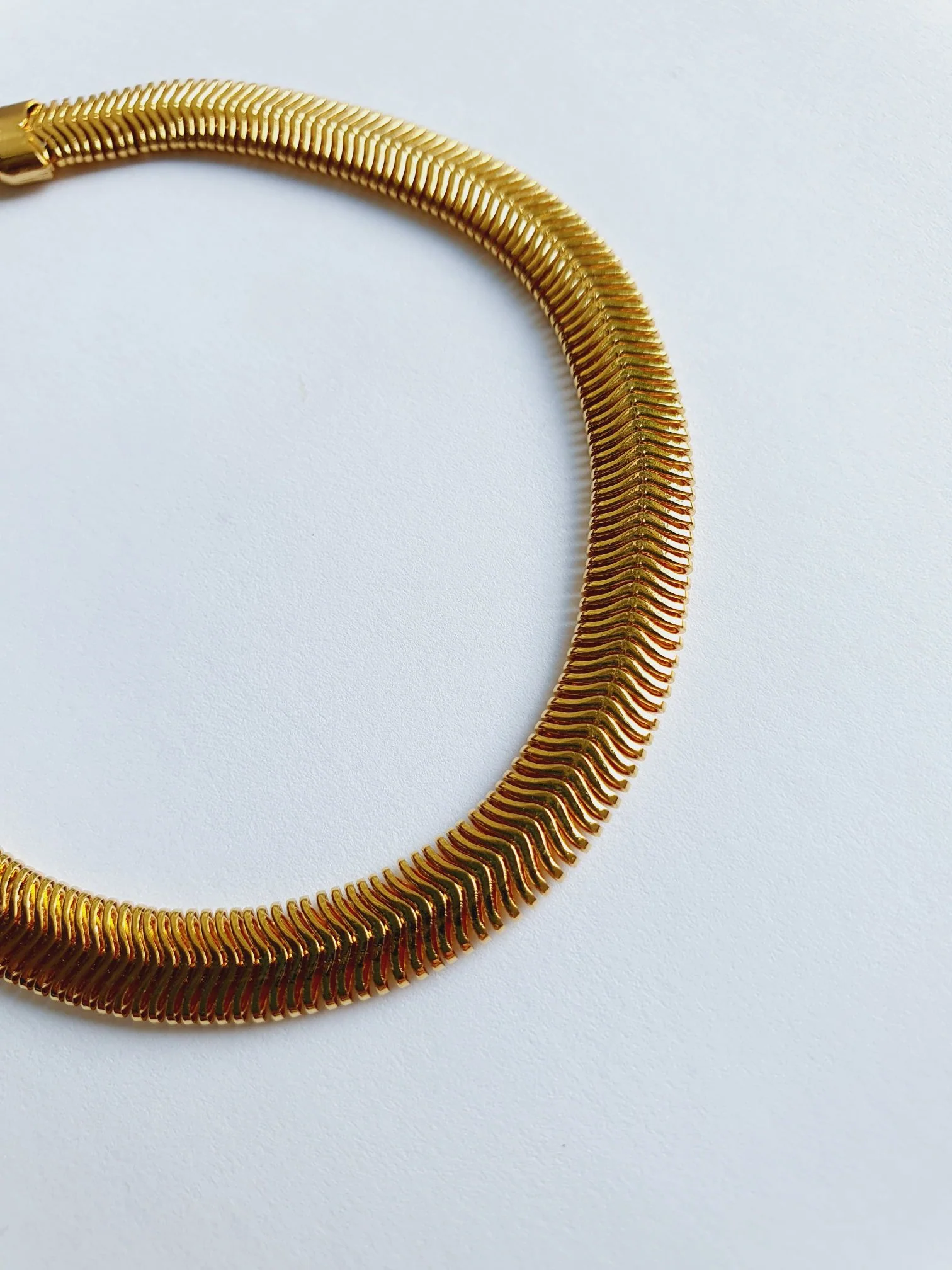 Vintage Gold Plated Herringbone Chain Bracelet - Image 4