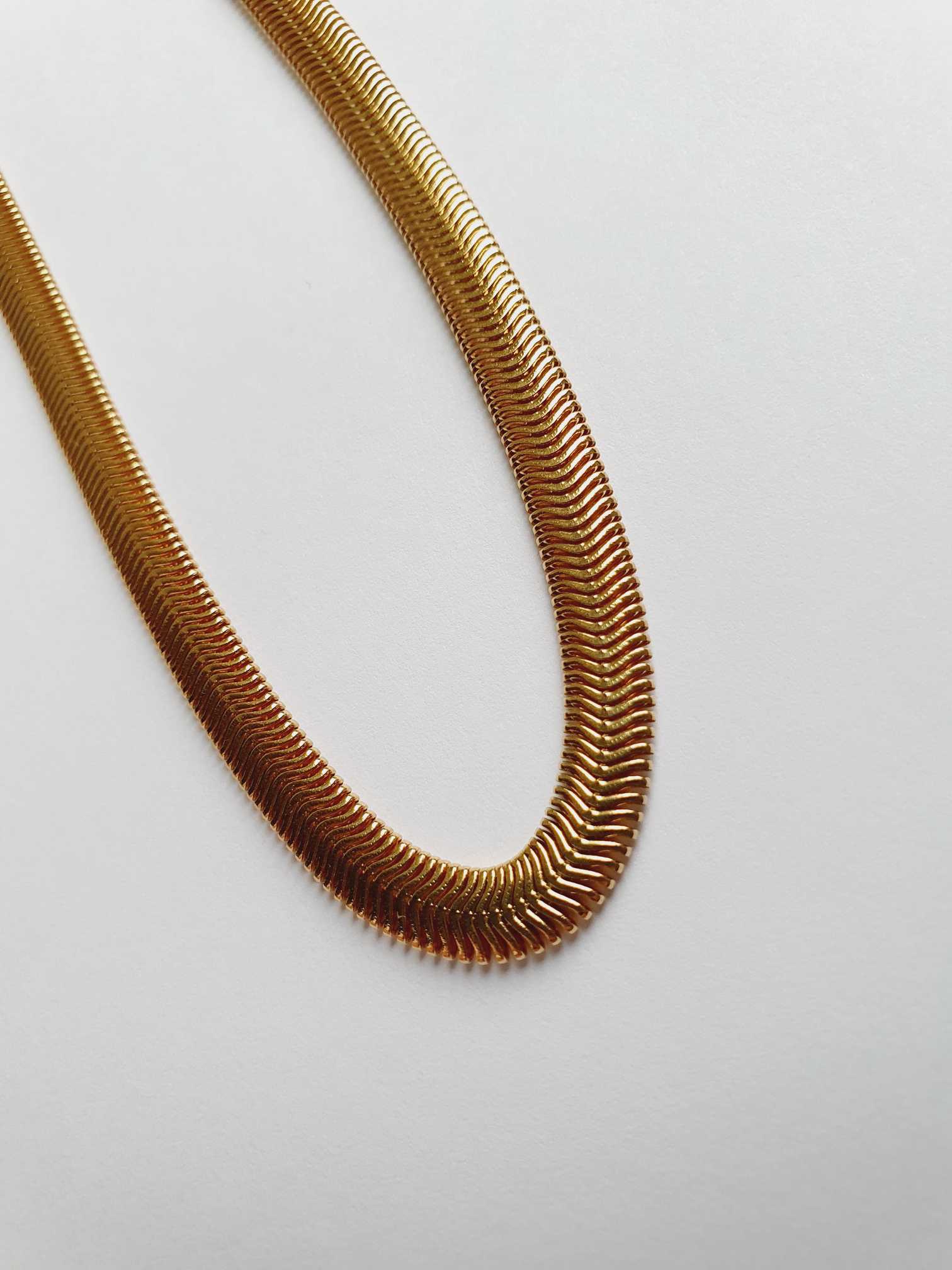 Vintage Gold Plated Herringbone Chain Necklace - Image 4