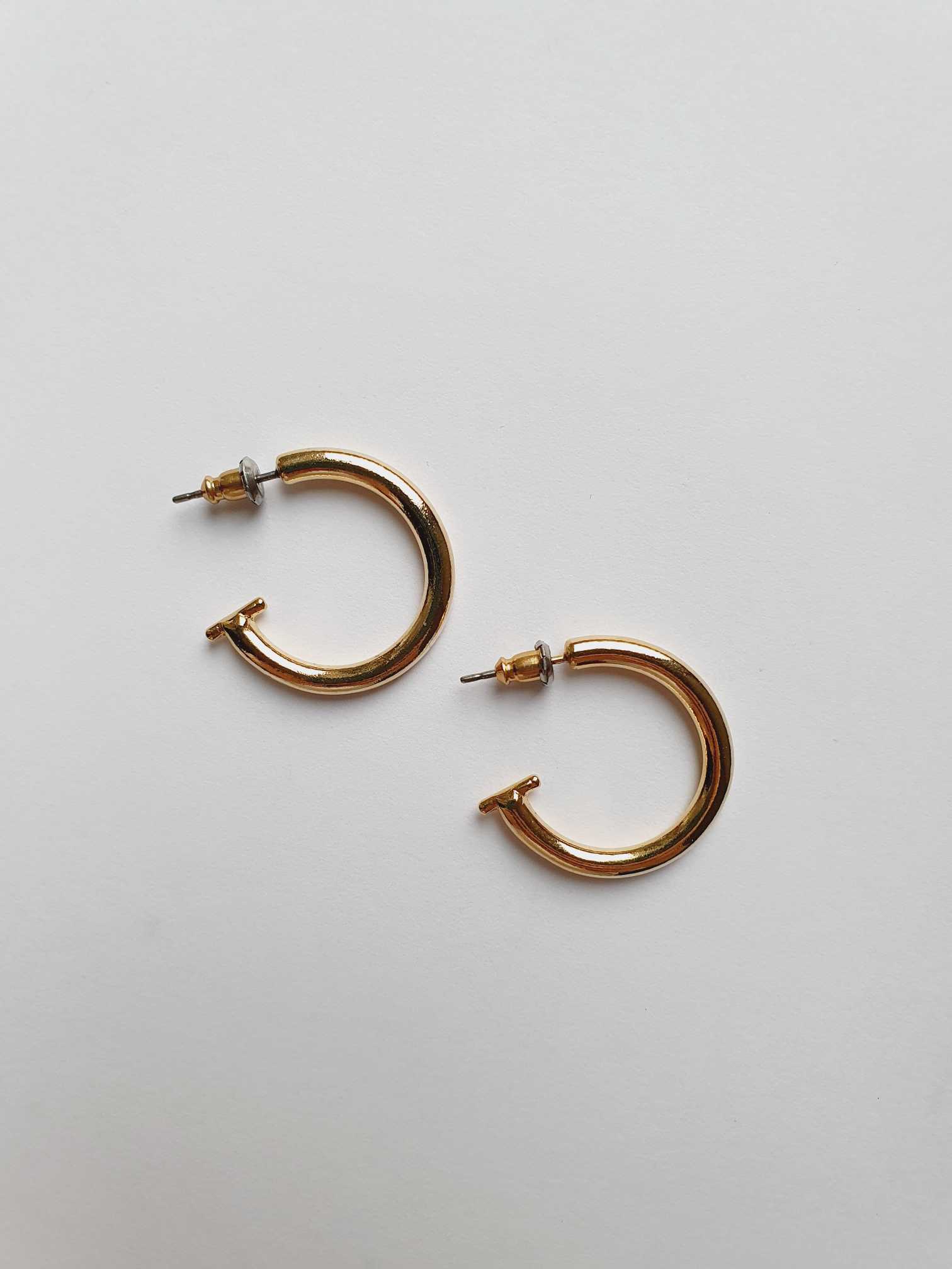 Vintage Gold Plated Hoop Earrings - Image 7