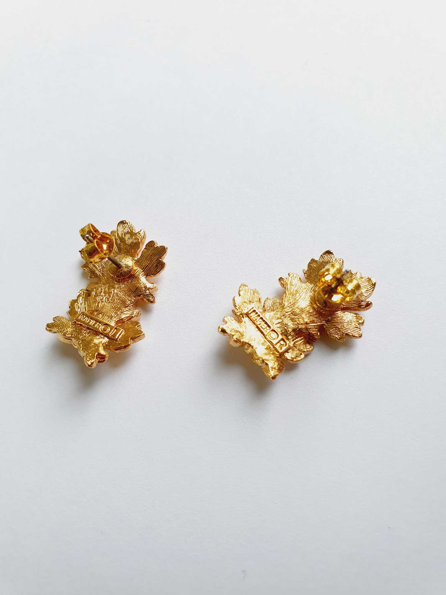 Vintage Gold Plated Leaf Stud Earrings by Napier - Image 5