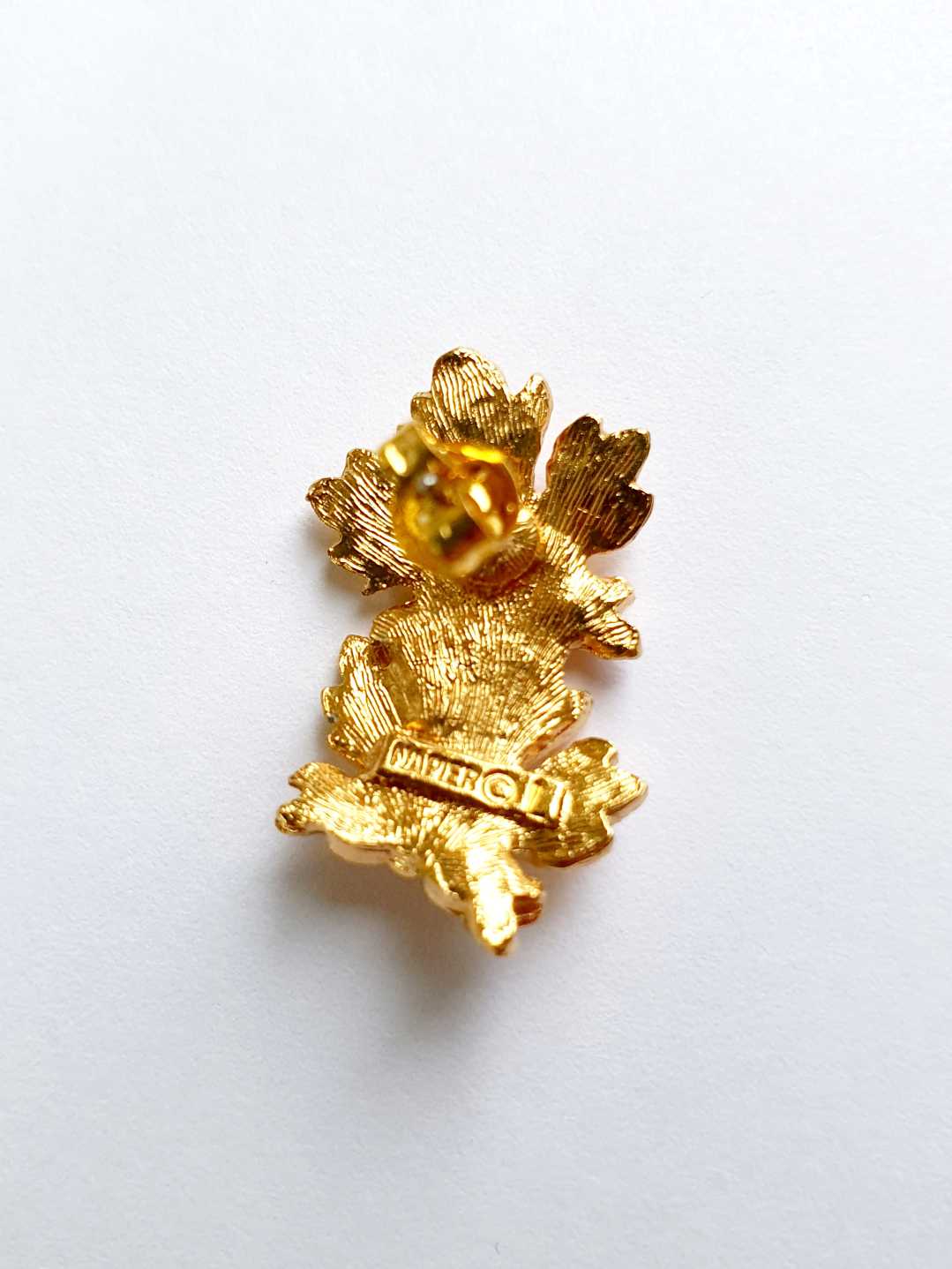 Vintage Gold Plated Leaf Stud Earrings by Napier - Image 6