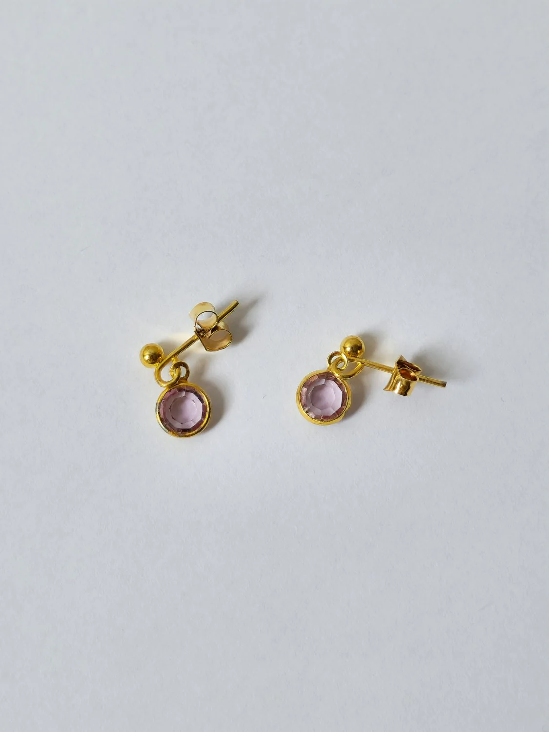 Vintage Gold Plated Lilac Purple Crystal Drop Earrings - Image 2
