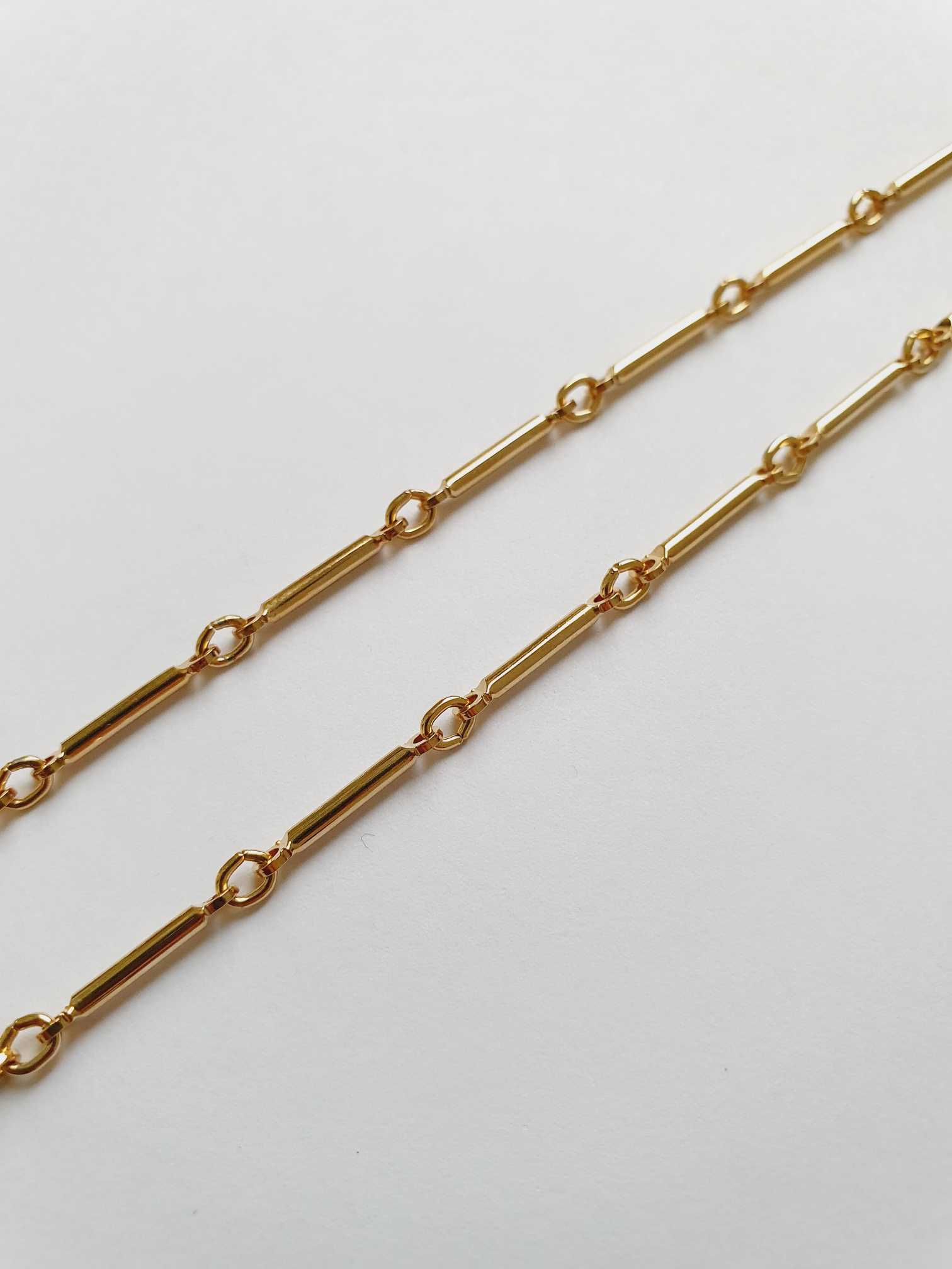 Vintage Gold Plated Minimal Chain Necklace - Image 6
