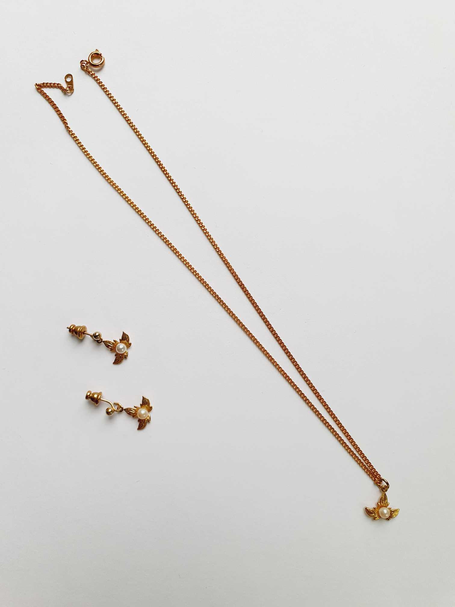 Vintage Gold Plated Pear Leaf Earring & Necklace Set - Image 10