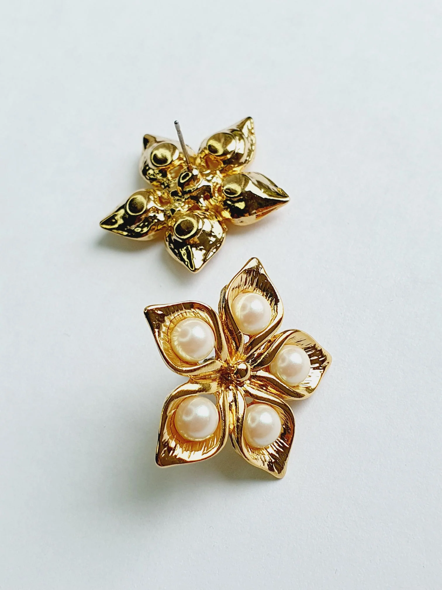 Vintage Gold Plated Pearl Flower Stud Earrings - Image 5