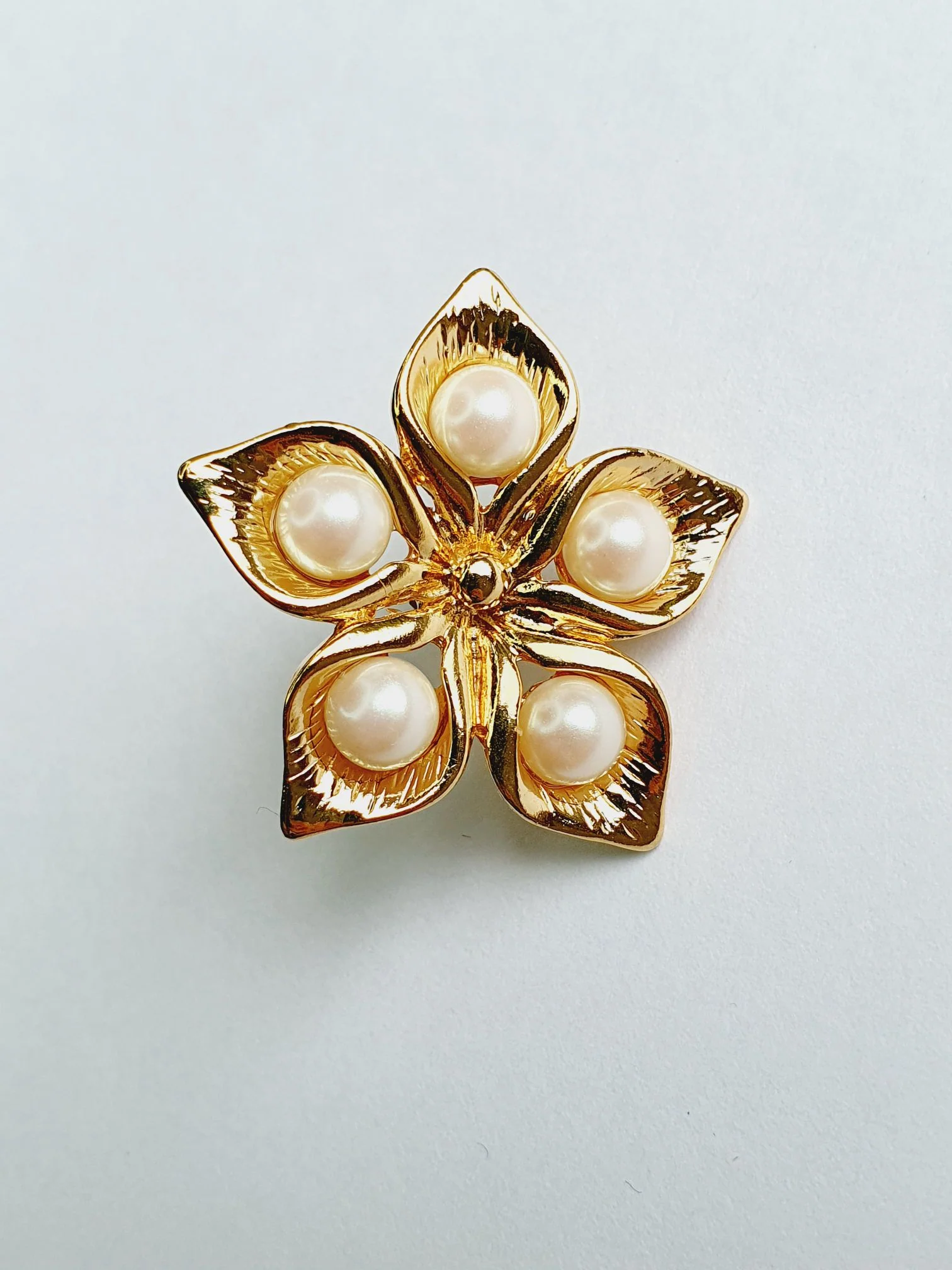 Vintage Gold Plated Pearl Flower Stud Earrings - Image 9