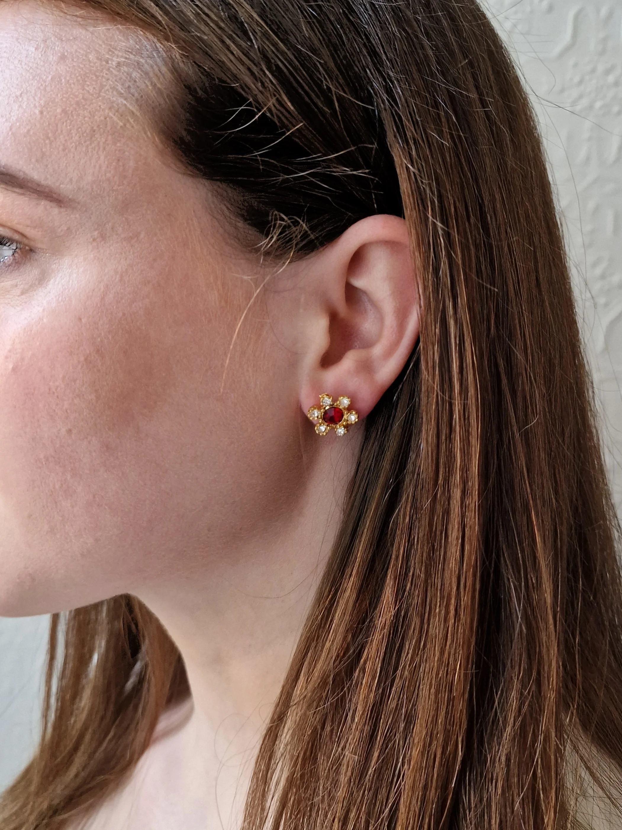 Vintage Gold Plated Red & Clear Crystal Flower Stud Earrings - Image 2