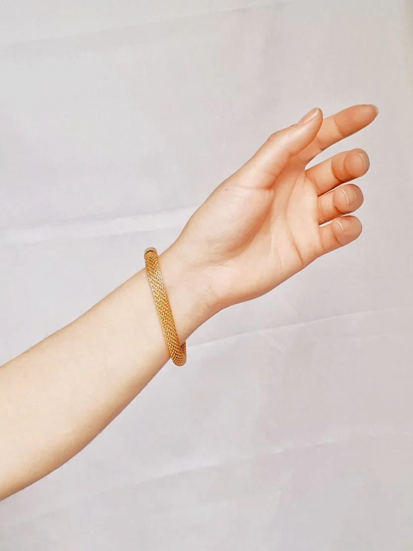 Vintage Gold Plated Round Mesh Bracelet - Image 2