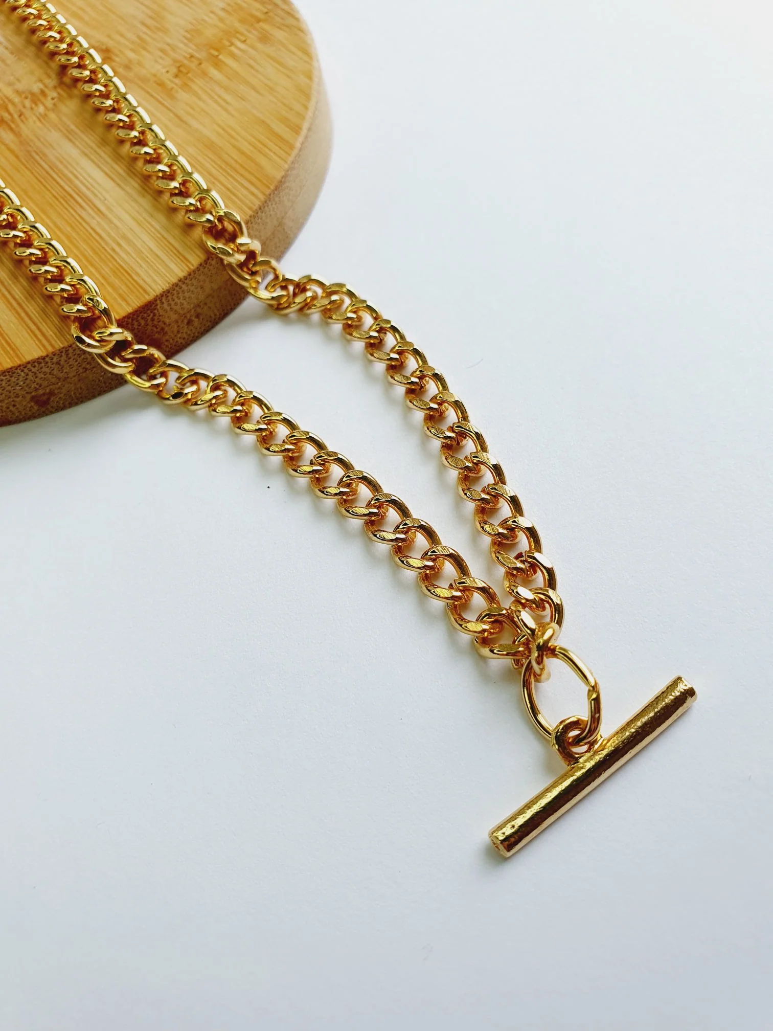 Vintage Gold Plated T-bar Chain Necklace - Image 6