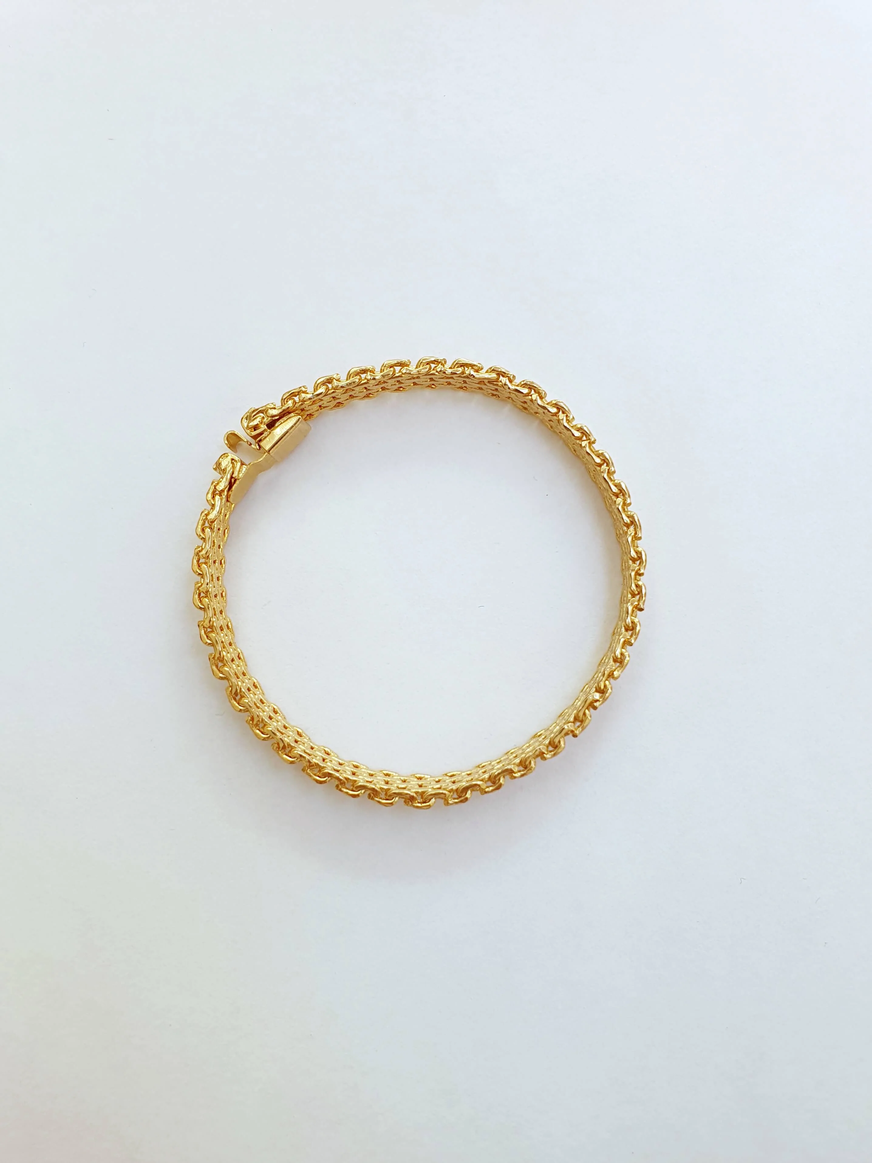 Vintage Gold Plated Textured Mesh Chain Bracelet - Image 3