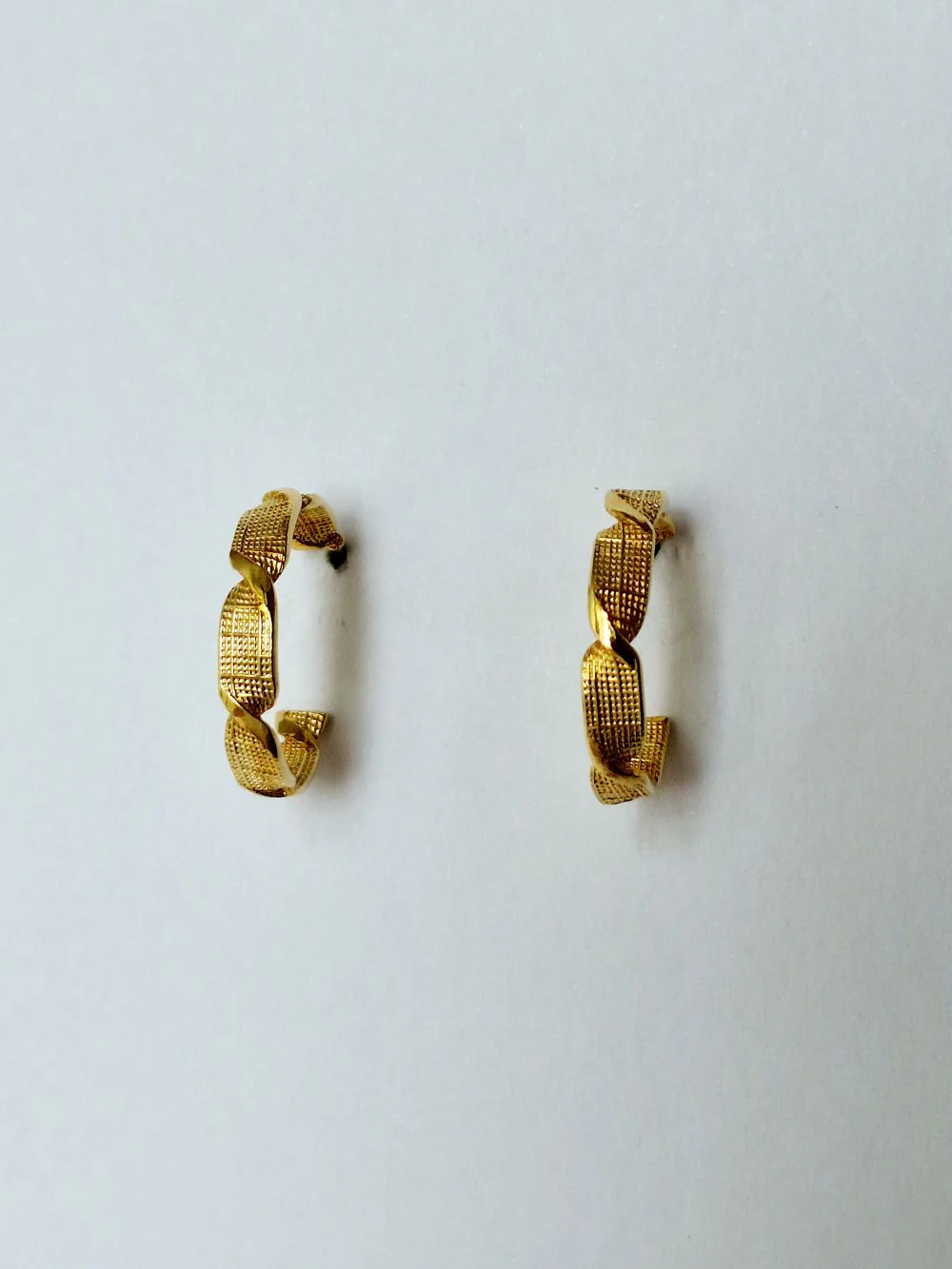 Vintage Gold Plated Textured Twist Hoop Earrings - Image 3