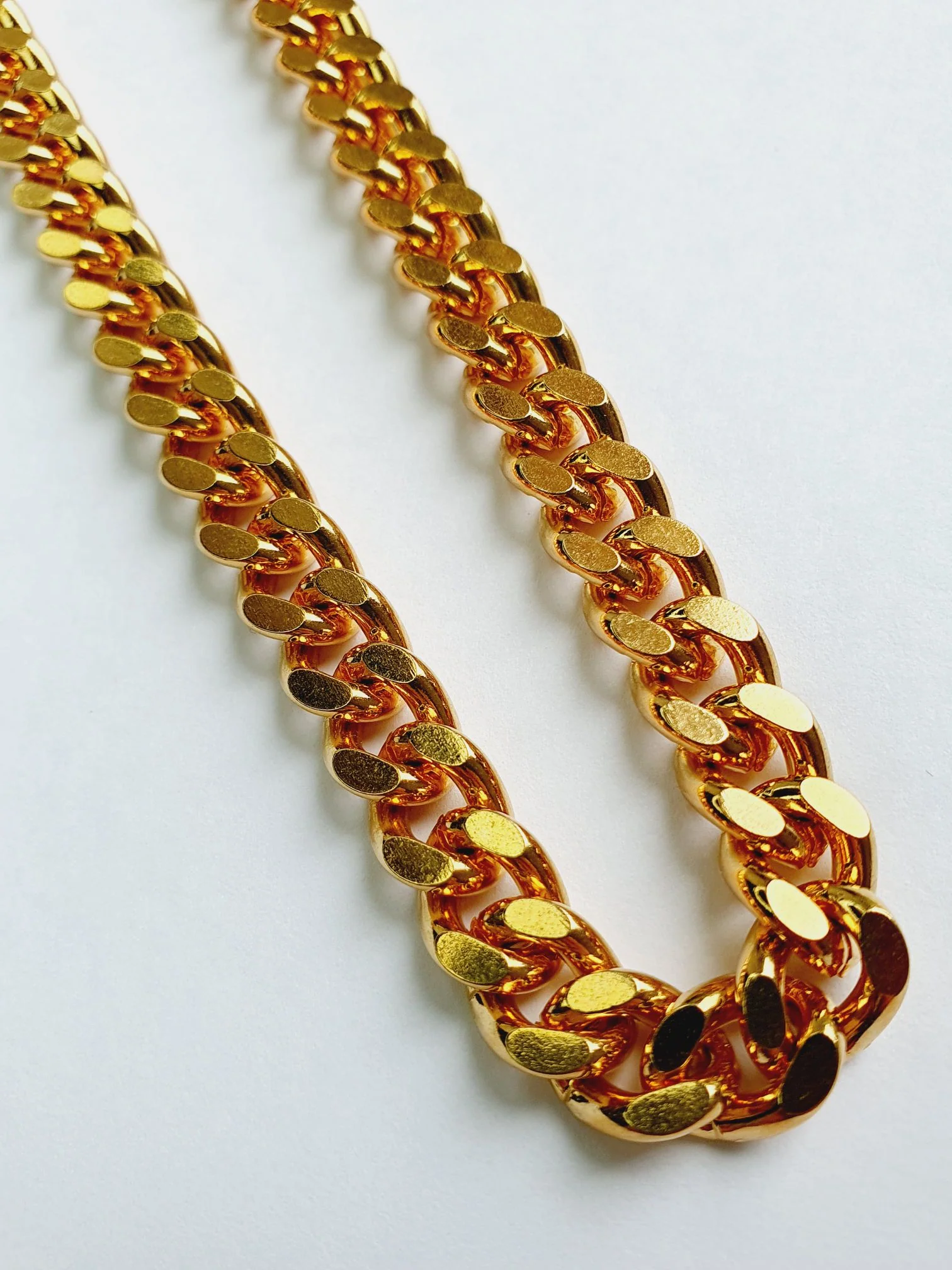 Vintage Gold Plated Thick Curb Chain Necklace - Image 5
