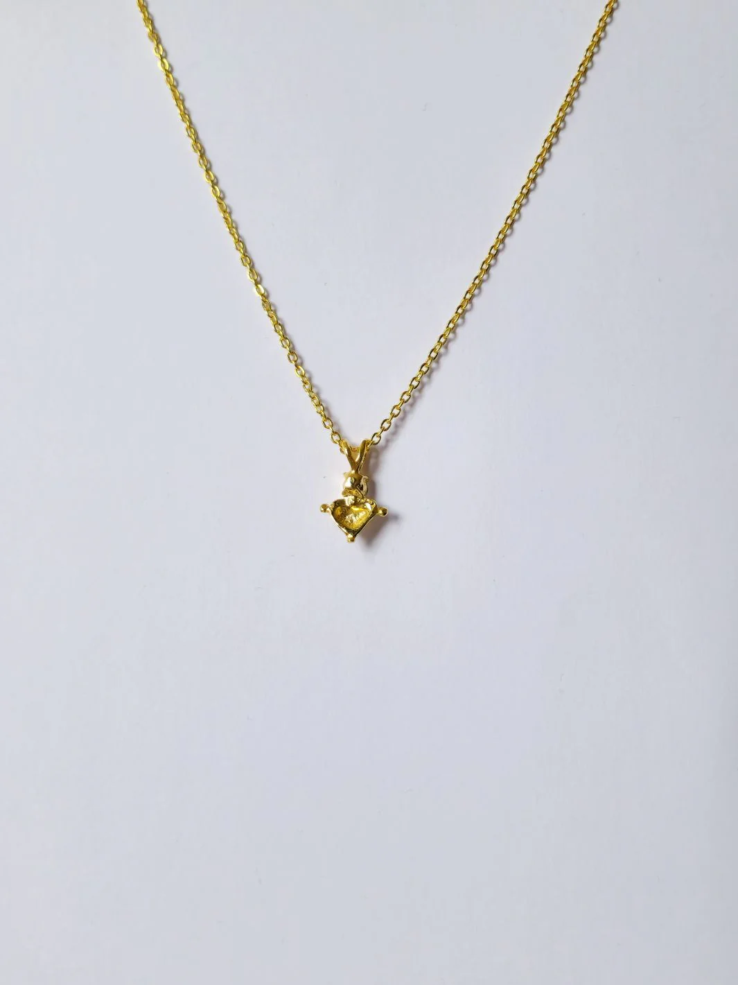 Vintage Gold Plated Thin Cable Chain Pendant Necklace with Heart Charm - Image 4