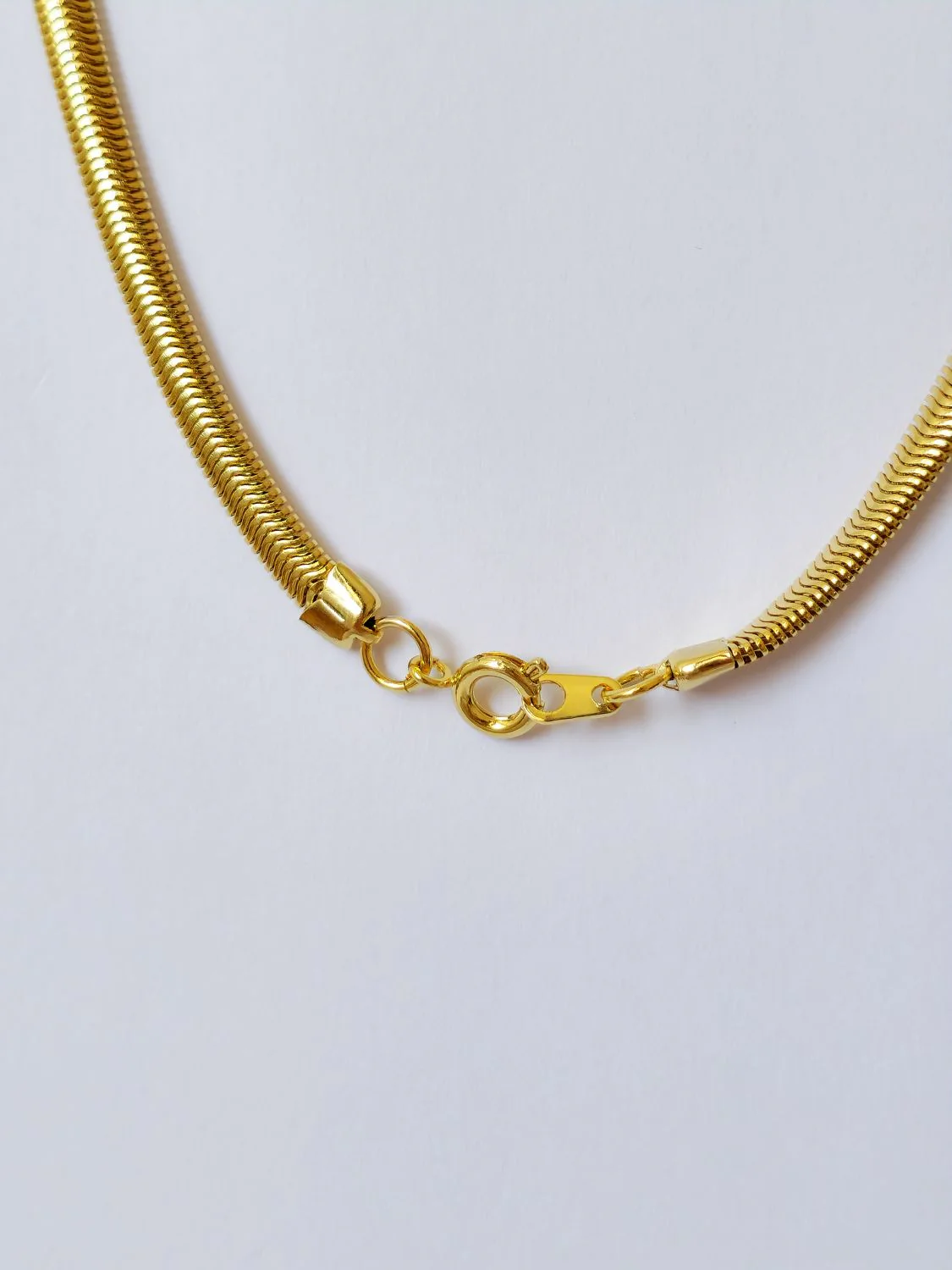 Vintage Gold Plated Thin Herringbone Chain Necklace - Image 5