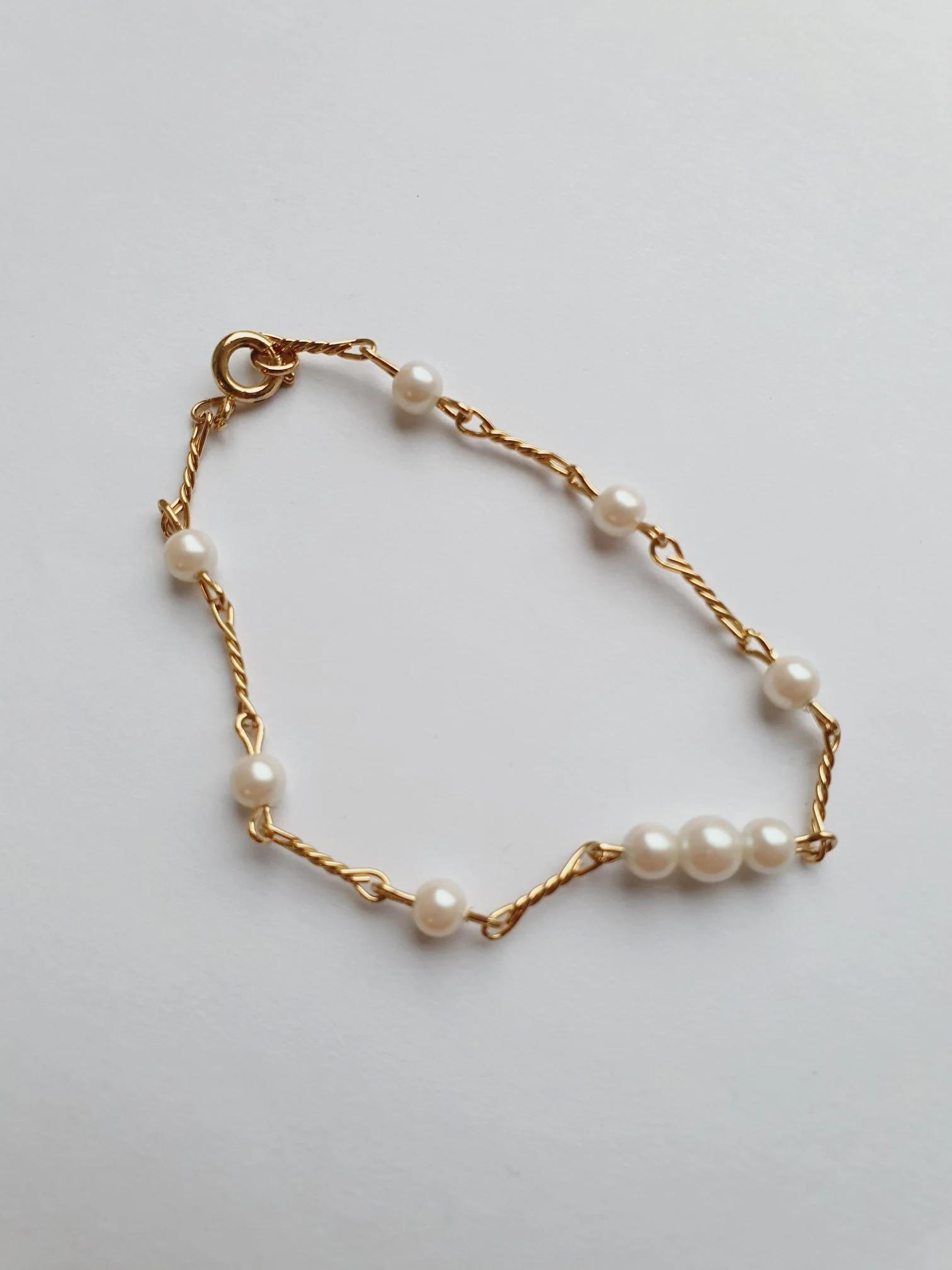 Vintage Gold Plated Twist Bar Chain Bracelet with Pearls - Image 3