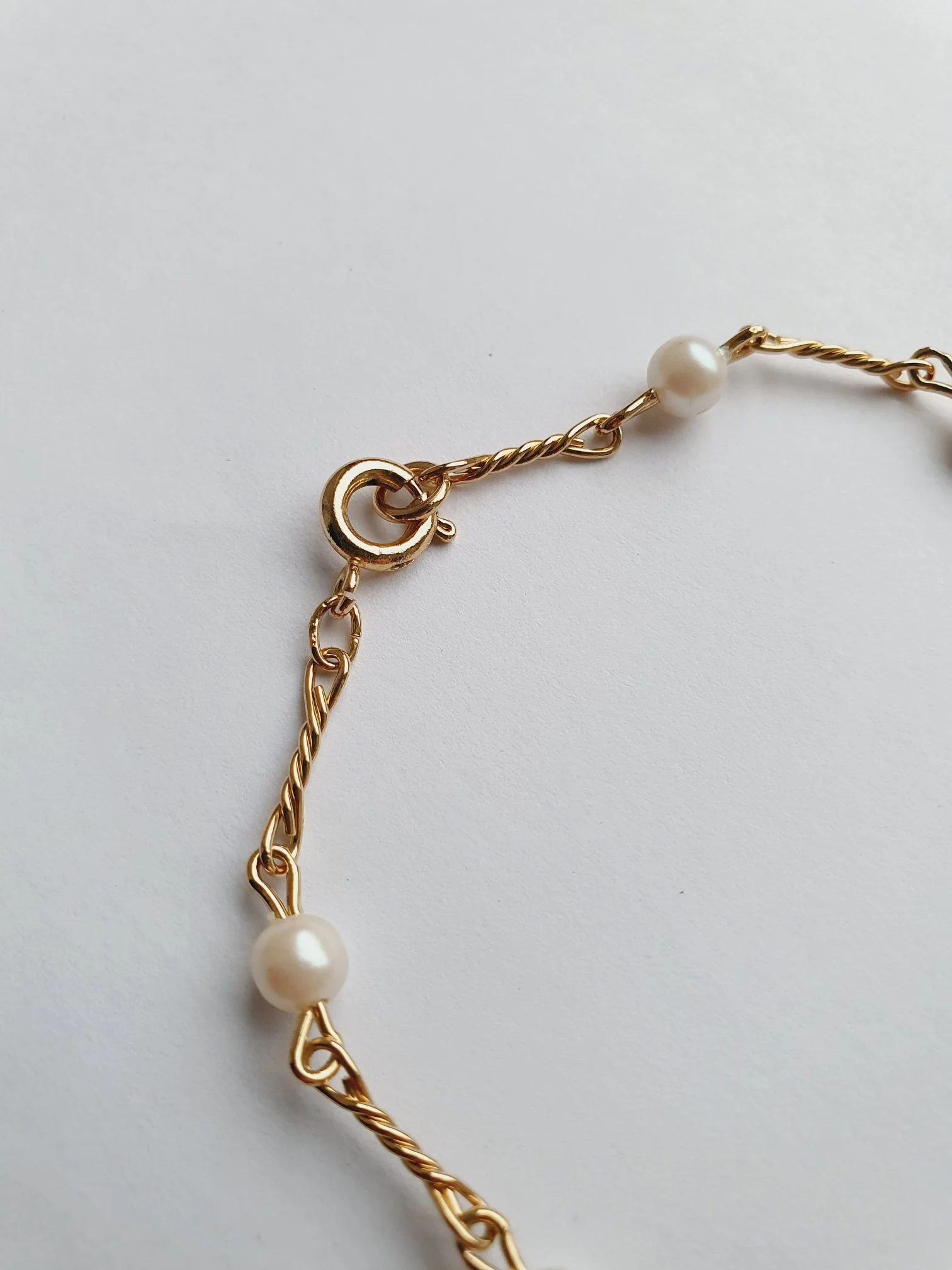 Vintage Gold Plated Twist Bar Chain Bracelet with Pearls - Image 4