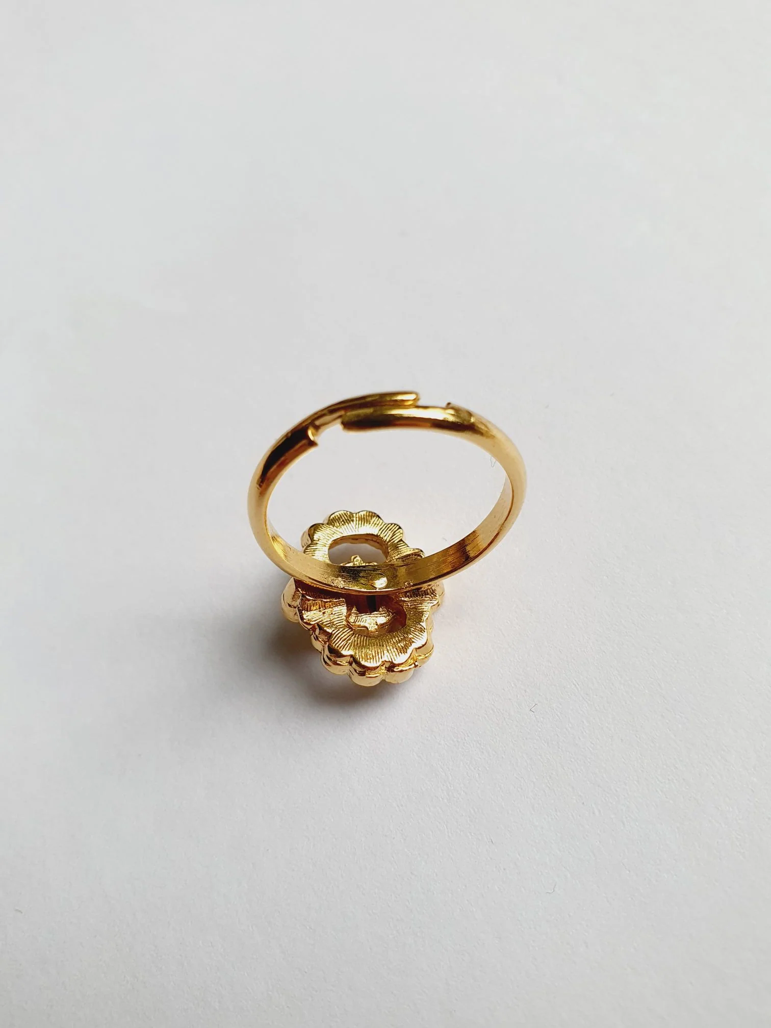 Vintage Gold Plated Victorian Style Crystal Ring - Image 5