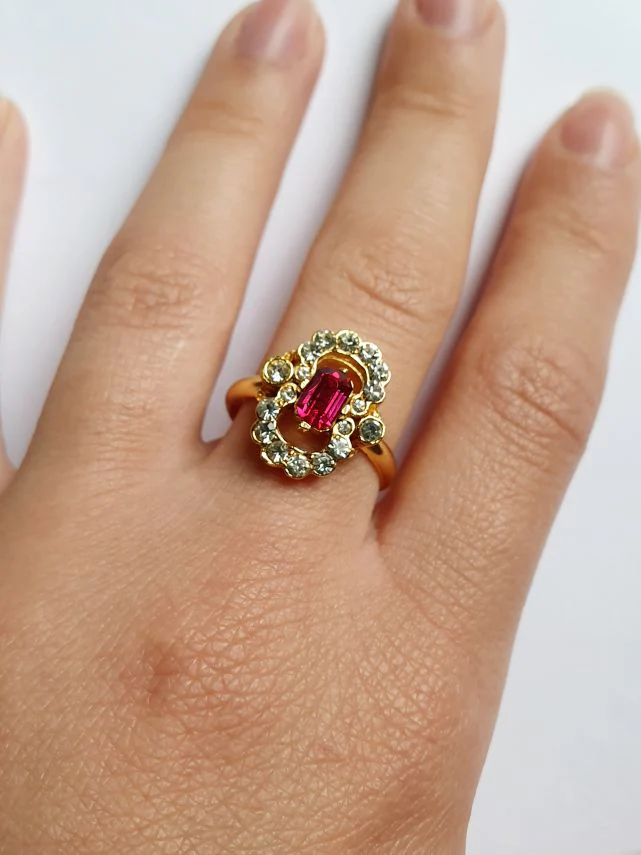 Vintage Gold Plated Victorian Style Crystal Ring - Image 6