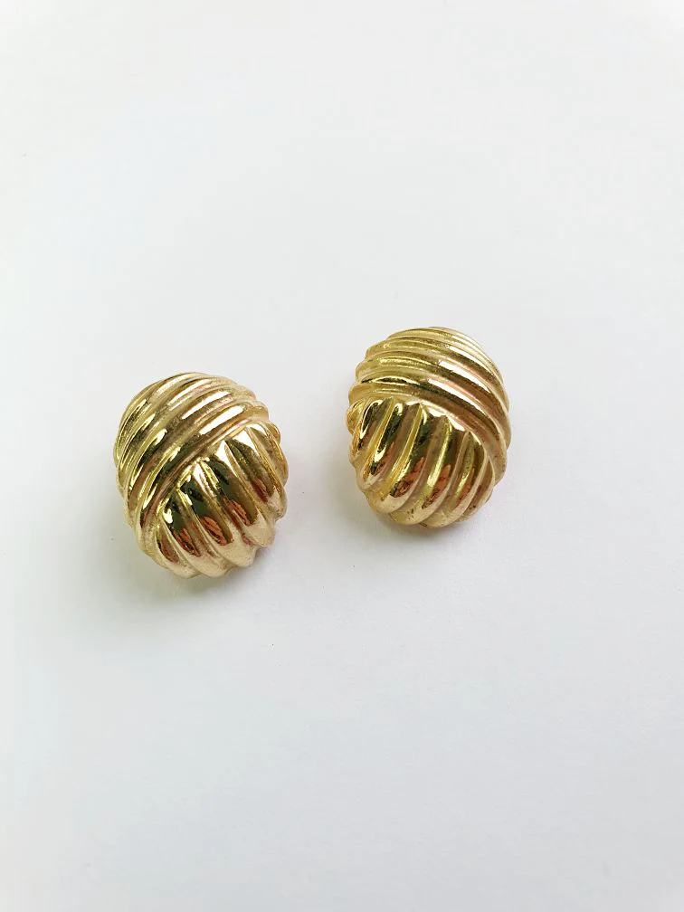 Vintage Gold Toned 1980s Clip On Earrings