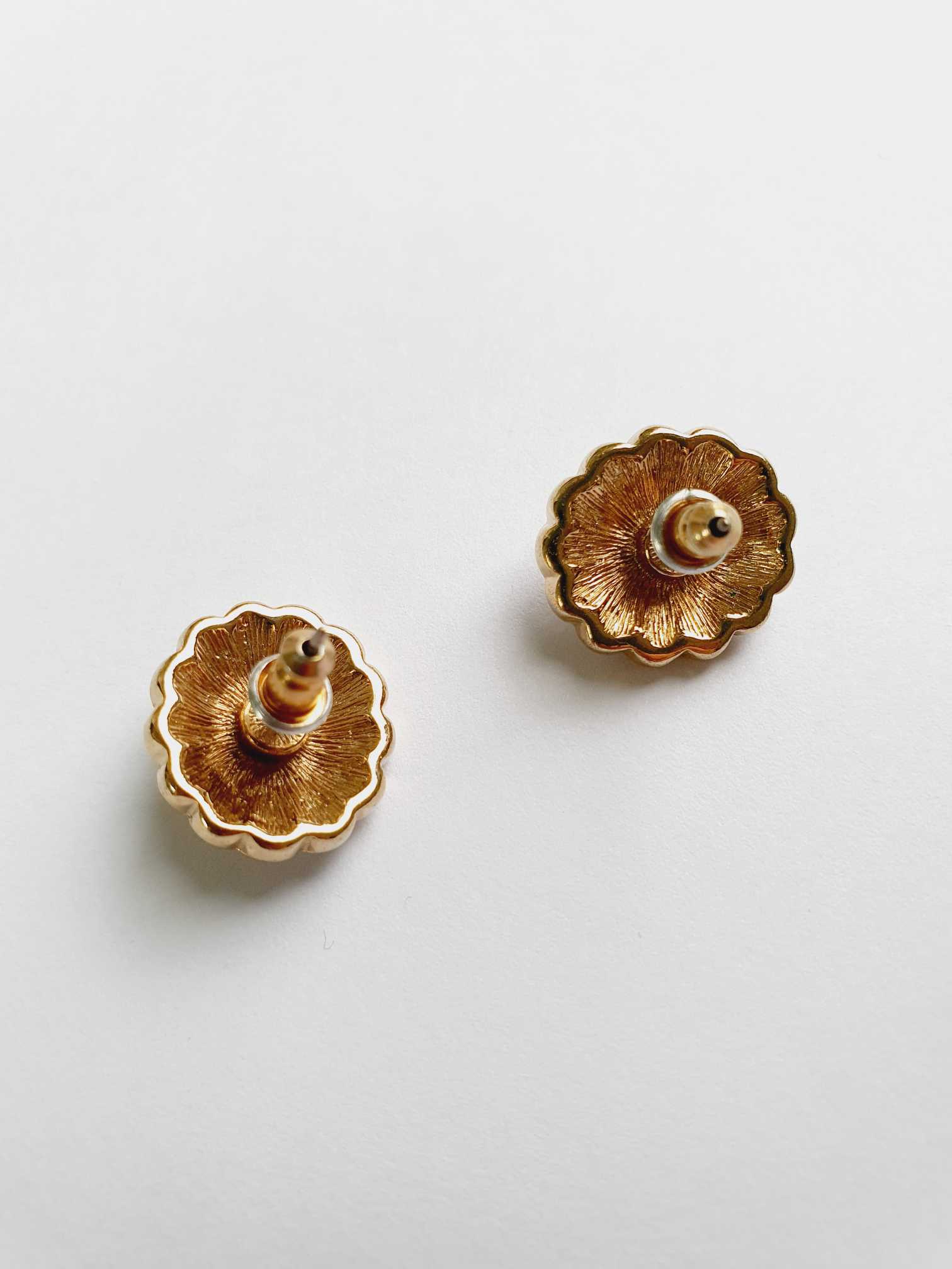 Vintage Gold Toned Clear & Purple Crystal Stud Earrings - Image 5