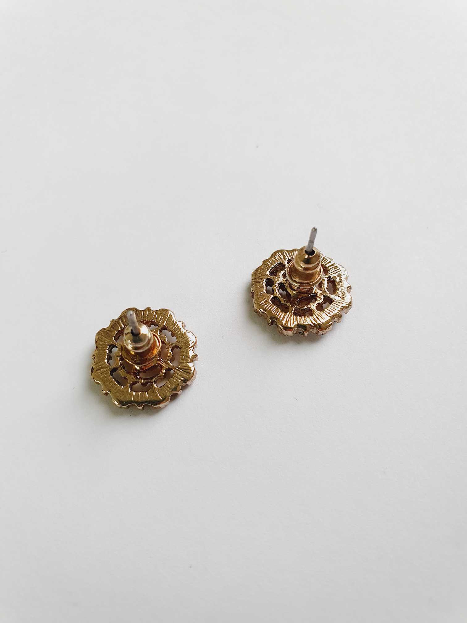 Vintage Gold Toned Crystal Stud Earrings - Image 5