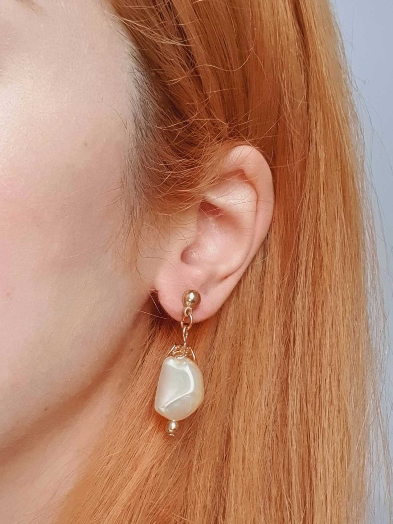 Vintage Gold Toned Drop Pearl Earrings - Image 2