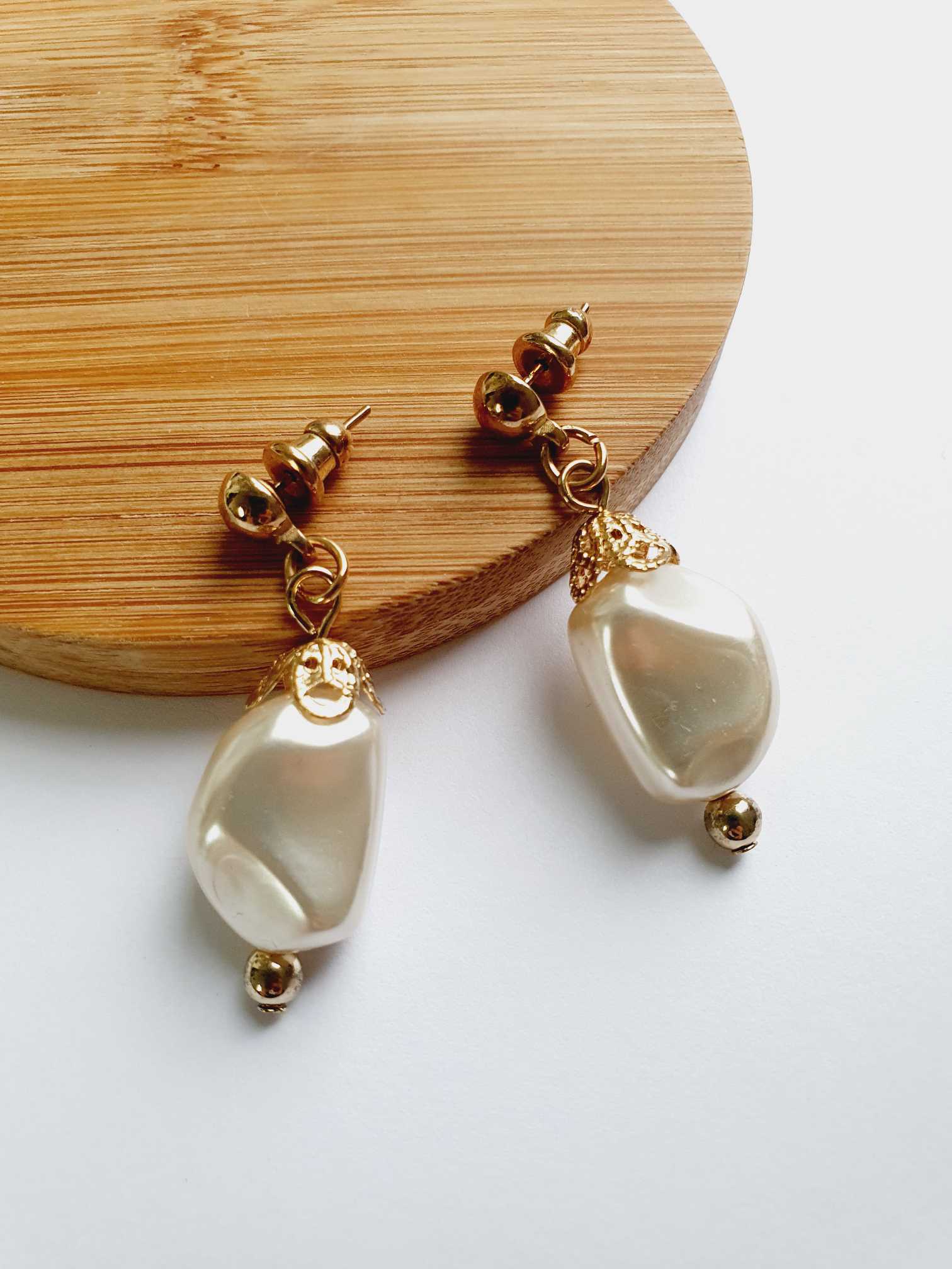Vintage Gold Toned Drop Pearl Earrings - Image 3