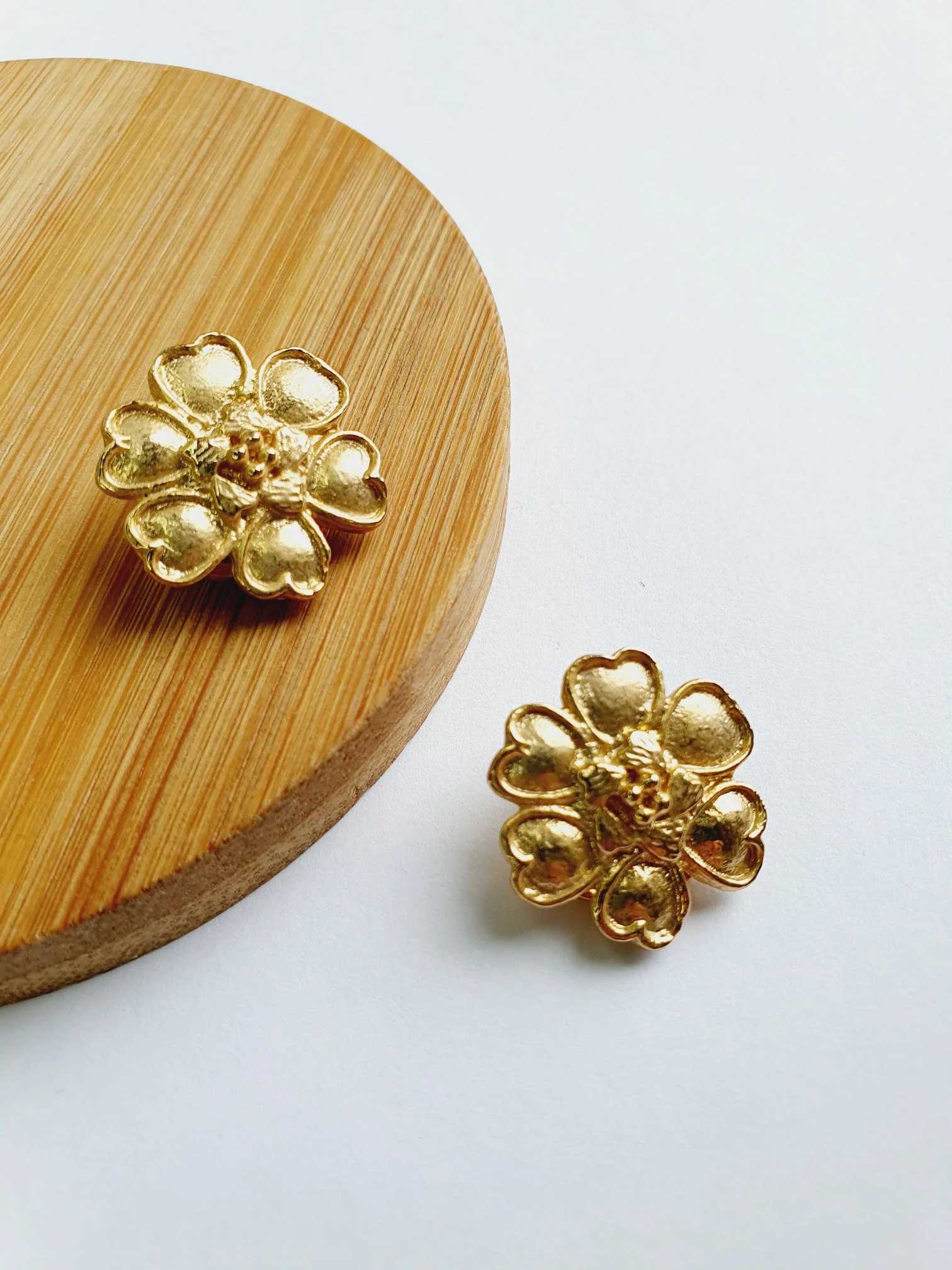 Vintage Gold Toned Flower Clip On Earrings - Image 3