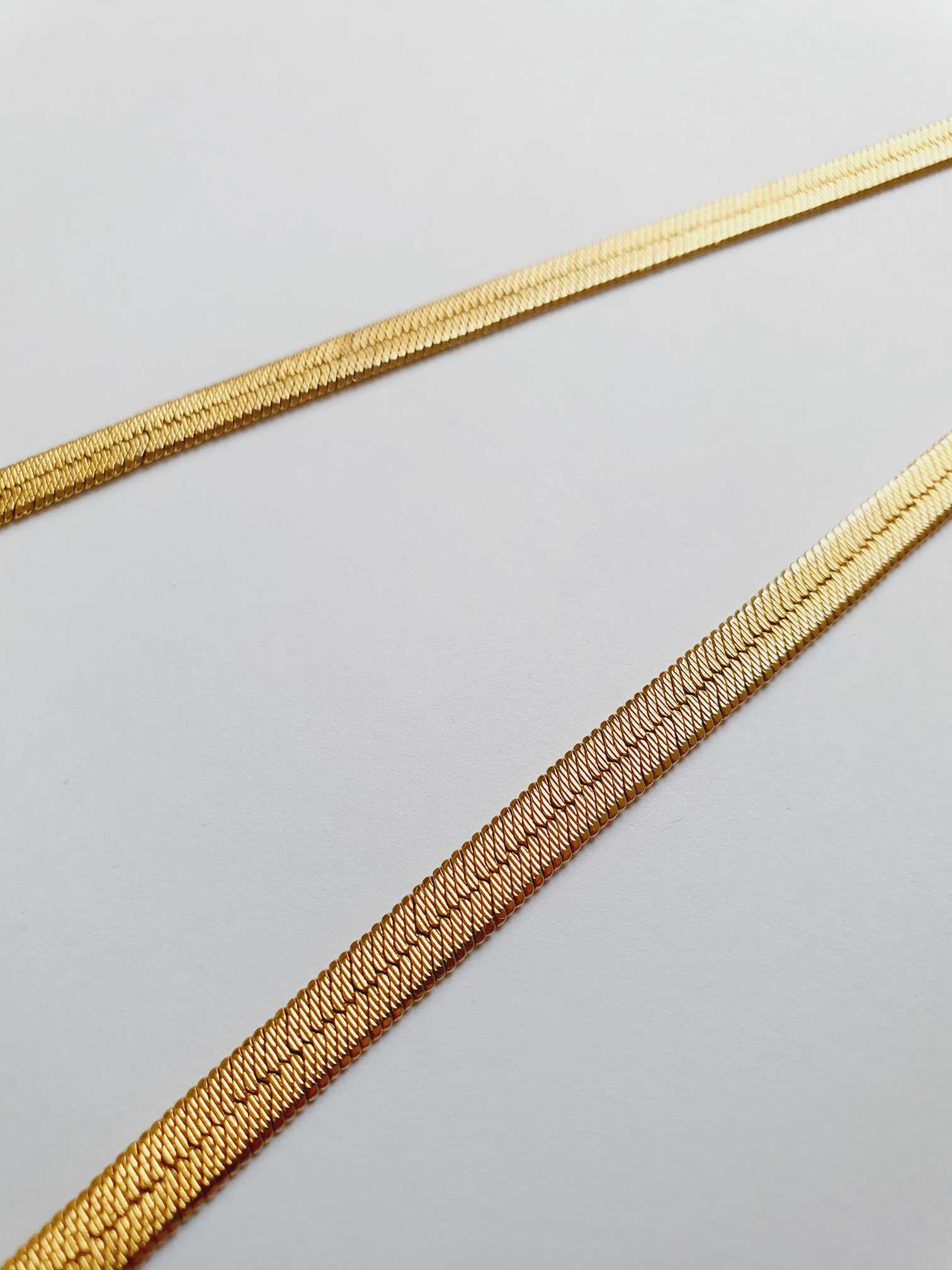 Vintage Gold Toned Herringbone Chain Necklace by Napier - Image 4