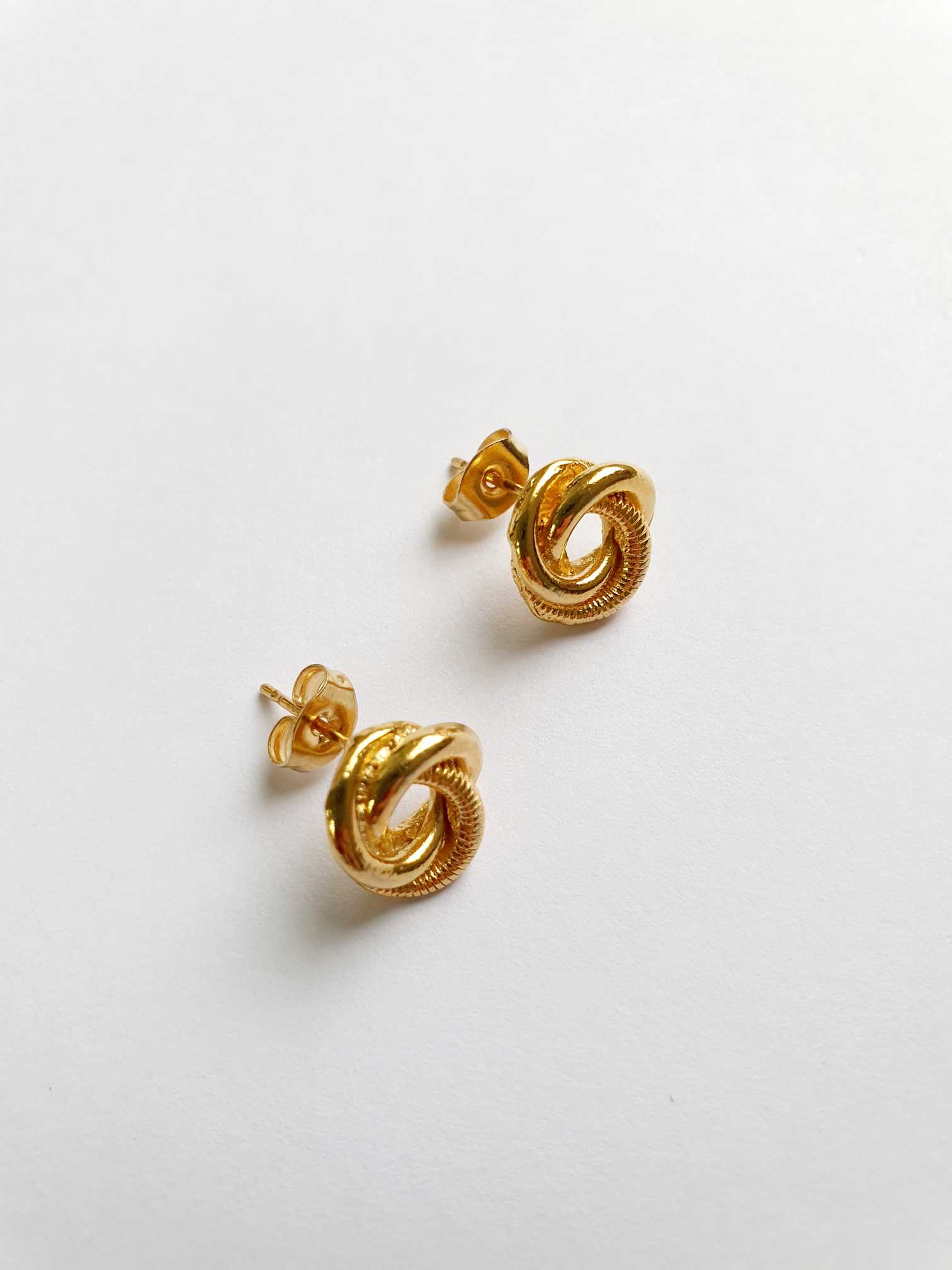 Vintage Gold Toned Knot Stud Earrings - Image 3