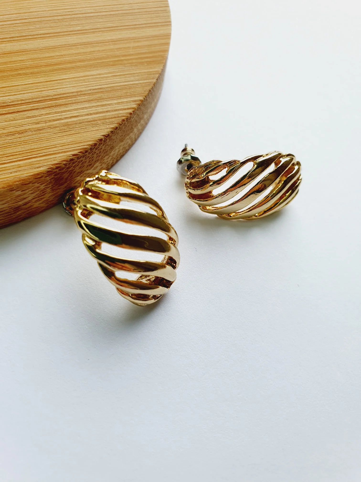 Vintage Gold Toned Stud Earrings - Image 4