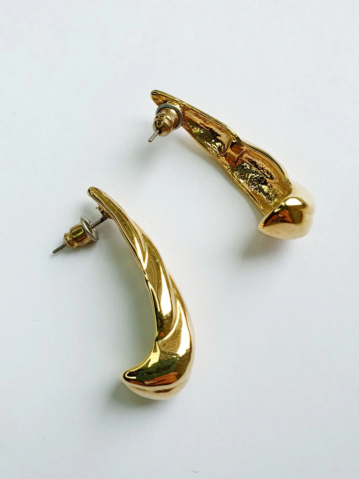 Vintage Gold Toned Twist Earrings - Image 5