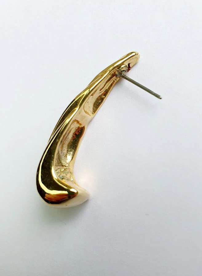 Vintage Gold Toned Twist Earrings - Image 9