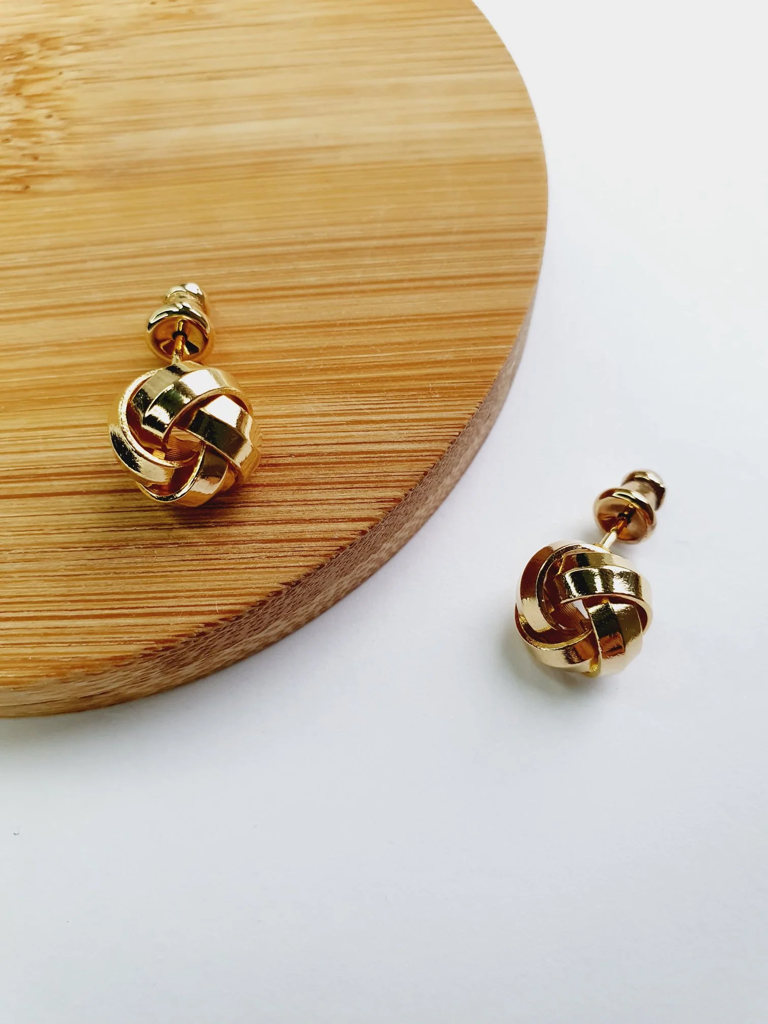 Vintage Gold Toned Twist Knot Stud Earrings - Image 4