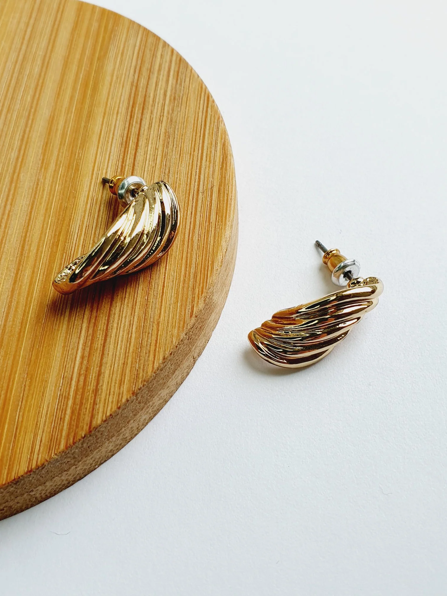 Vintage Gold Toned Twist Stud Earrings - Image 3