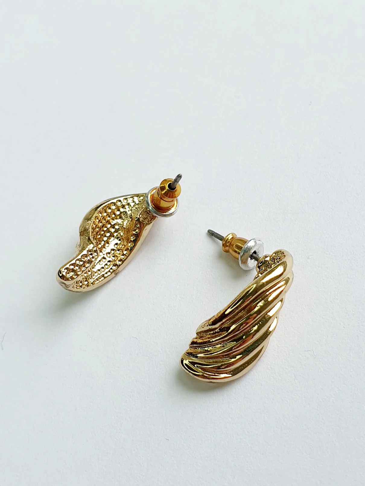 Vintage Gold Toned Twist Stud Earrings - Image 7