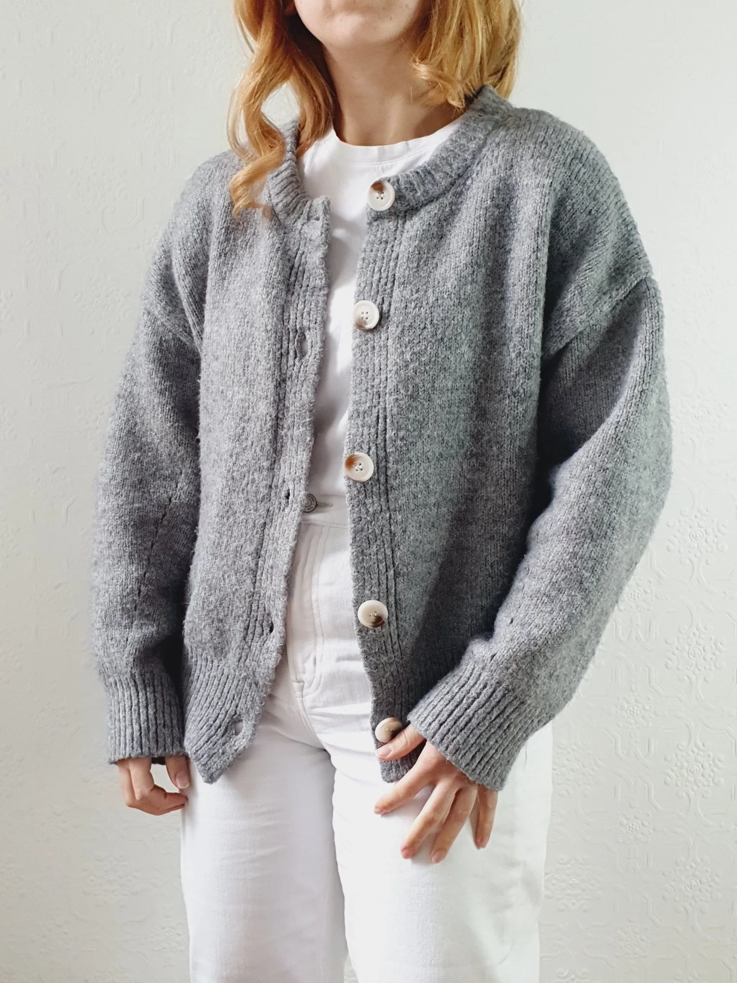 Vintage Grey Crew Neck Wool Cardigan - M/L - Image 3