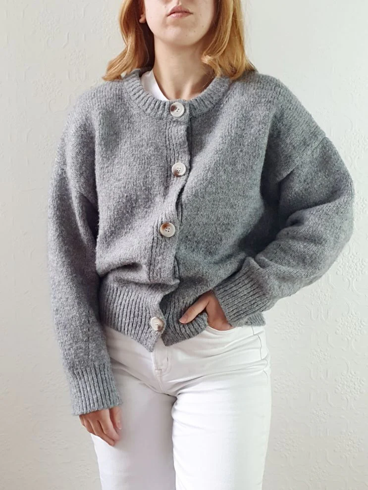 Vintage Grey Crew Neck Wool Cardigan - M/L - Image 7