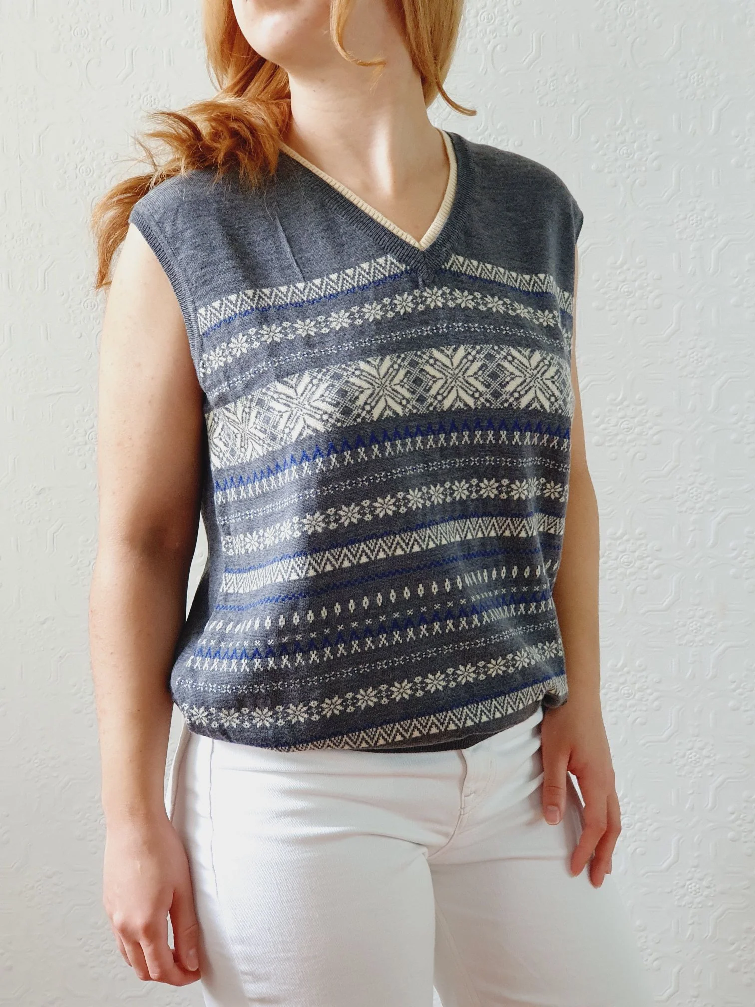 Vintage Grey Fairisle Wool V-Neck Vest - M - Image 2